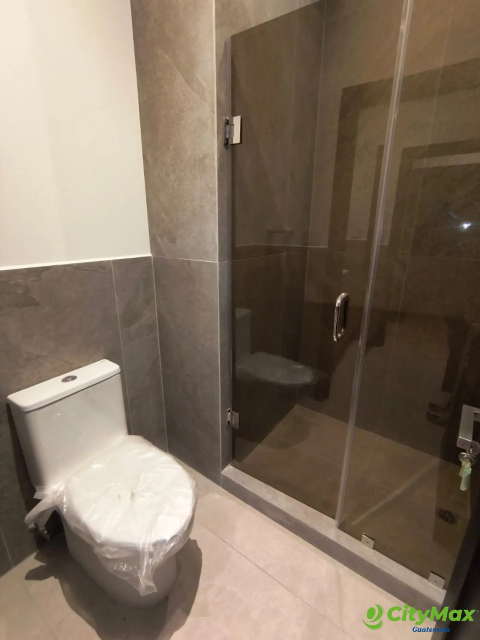 Lujoso Penthouse en Renta en CAYALA en Zona 16 - foto 15