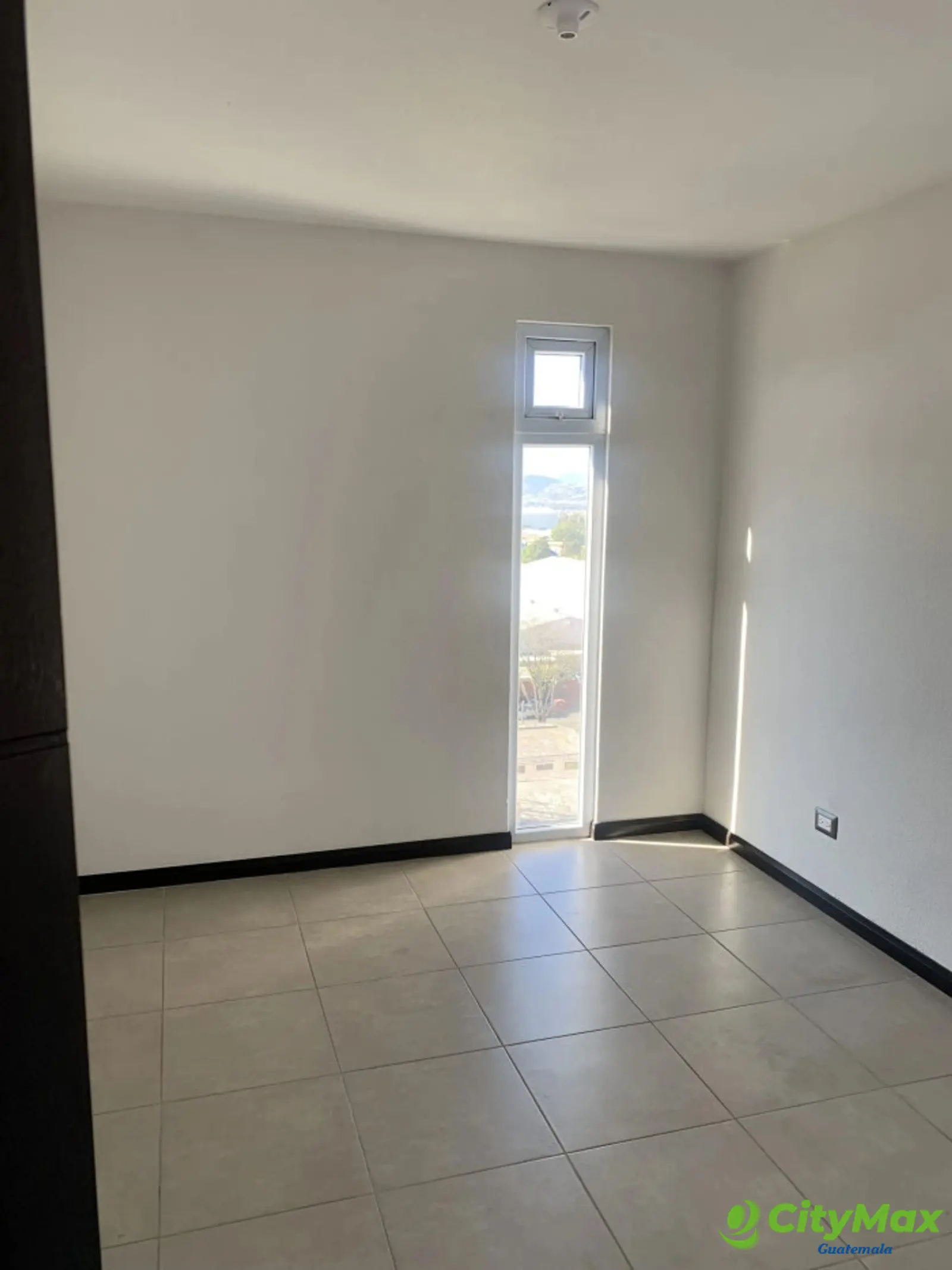 En Venta Apartamento En Villasol Zona 12 - foto 2
