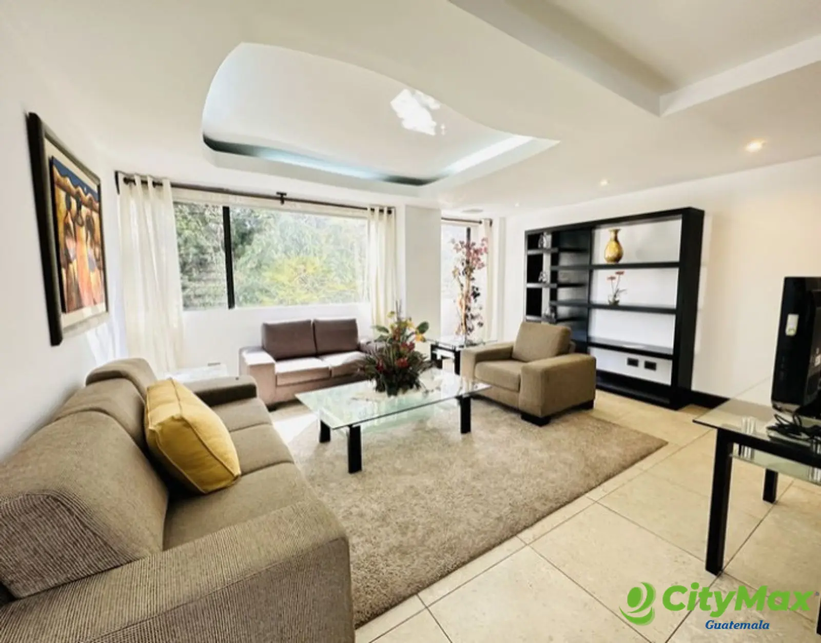 en Venta o Renta Apartamento amueblado en Zona 10 - foto 2
