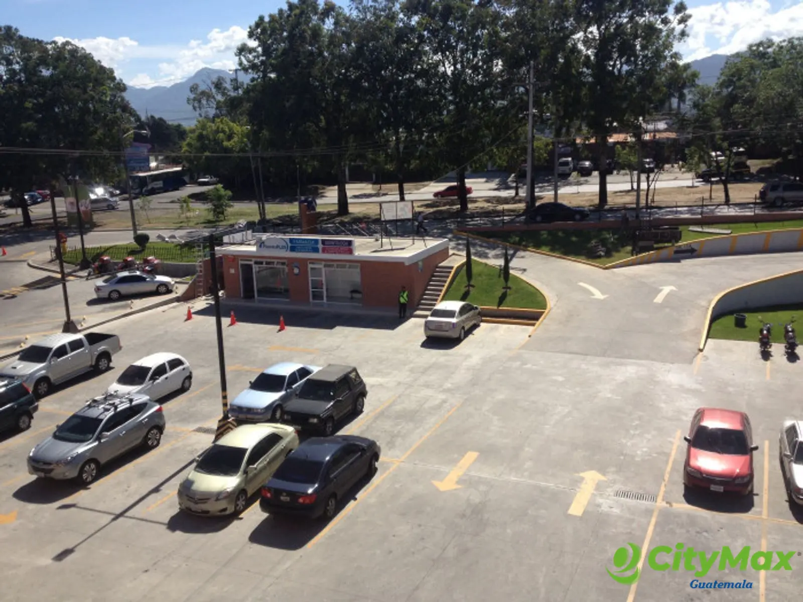 Local comercial en renta en Avenida Petapa Zona 12 - foto 4