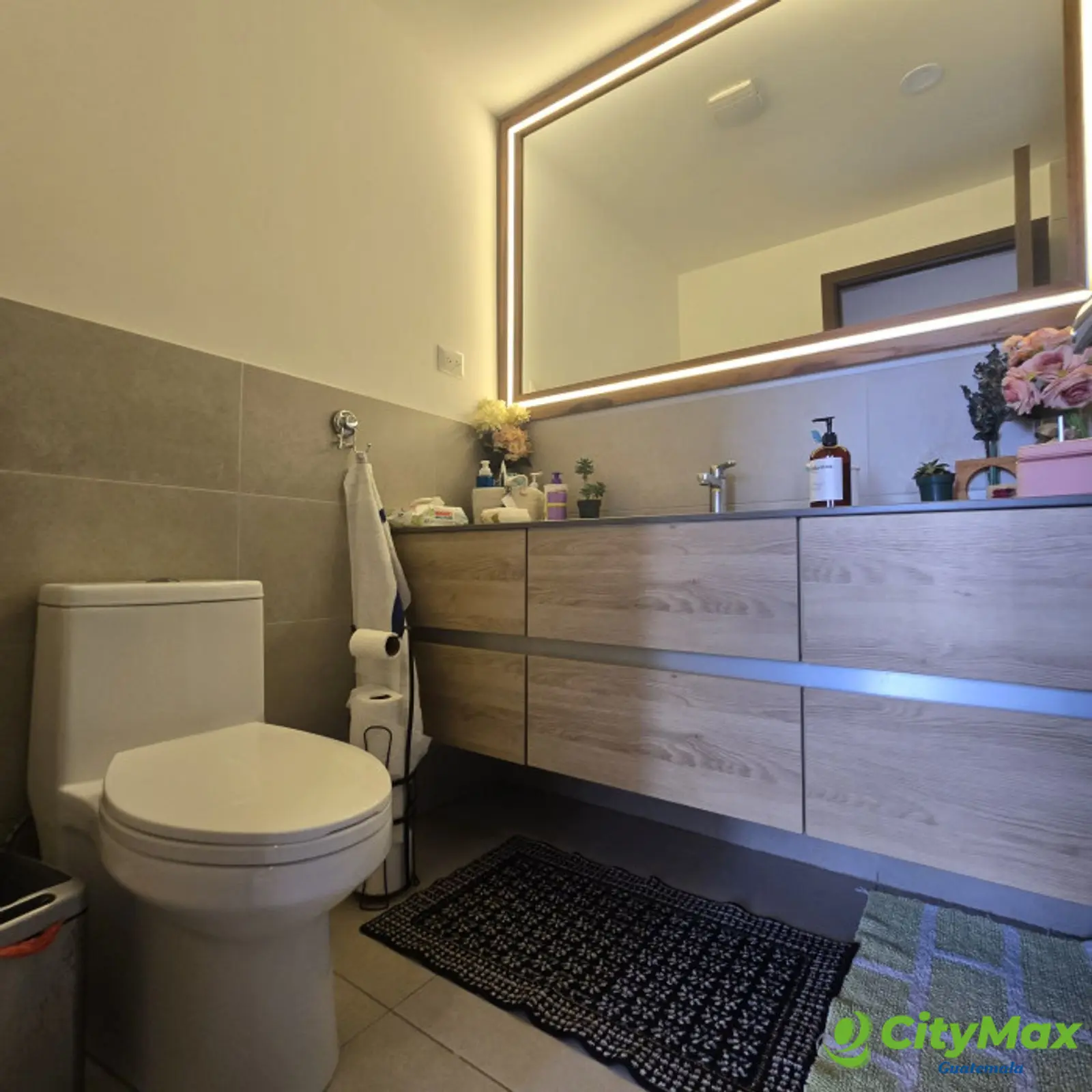 Apartamento en Venta o Alquiler Zona 10 Guatemala - foto 17