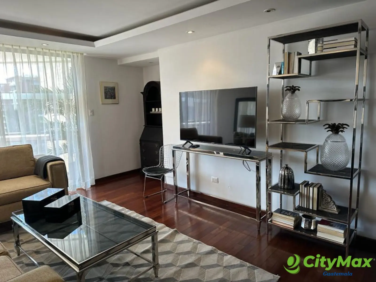 en Venta apartamento Amueblado y Equipado en la zona 10 - foto 4