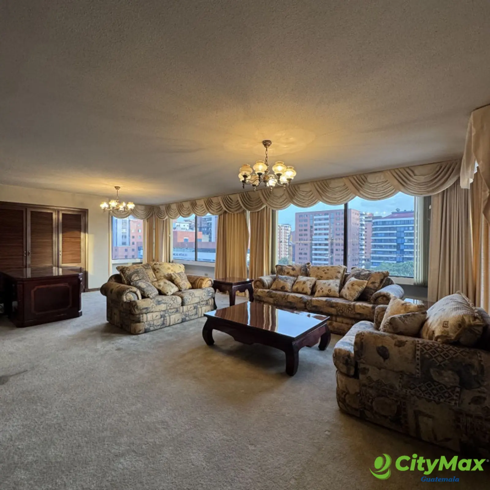Apartamento en Renta zona 14 Avenida Las Americas - foto 15