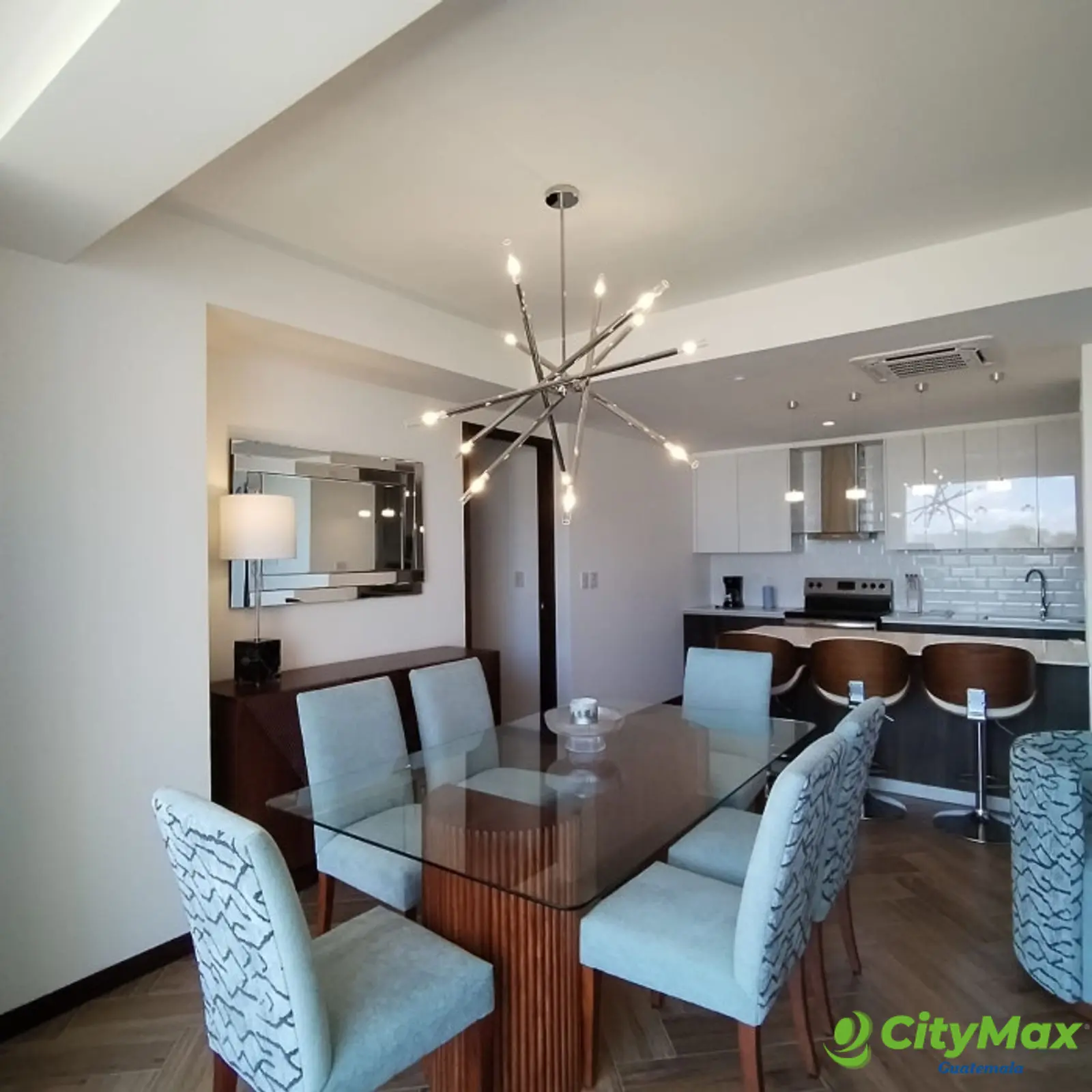 Apartamento Amueblado en Venta o Renta en la Zona 10 - foto 15