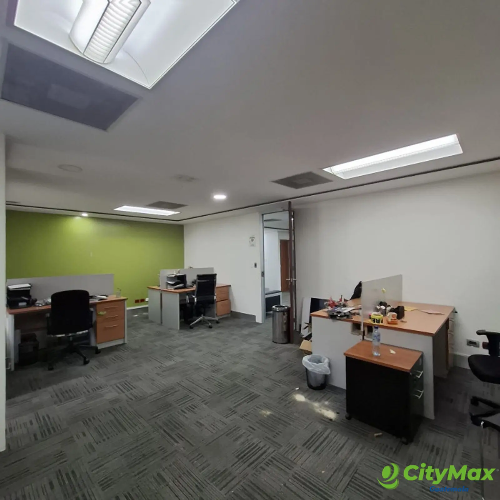 Oficina para inversión en venta en zona 10 Medio nivel - foto 8