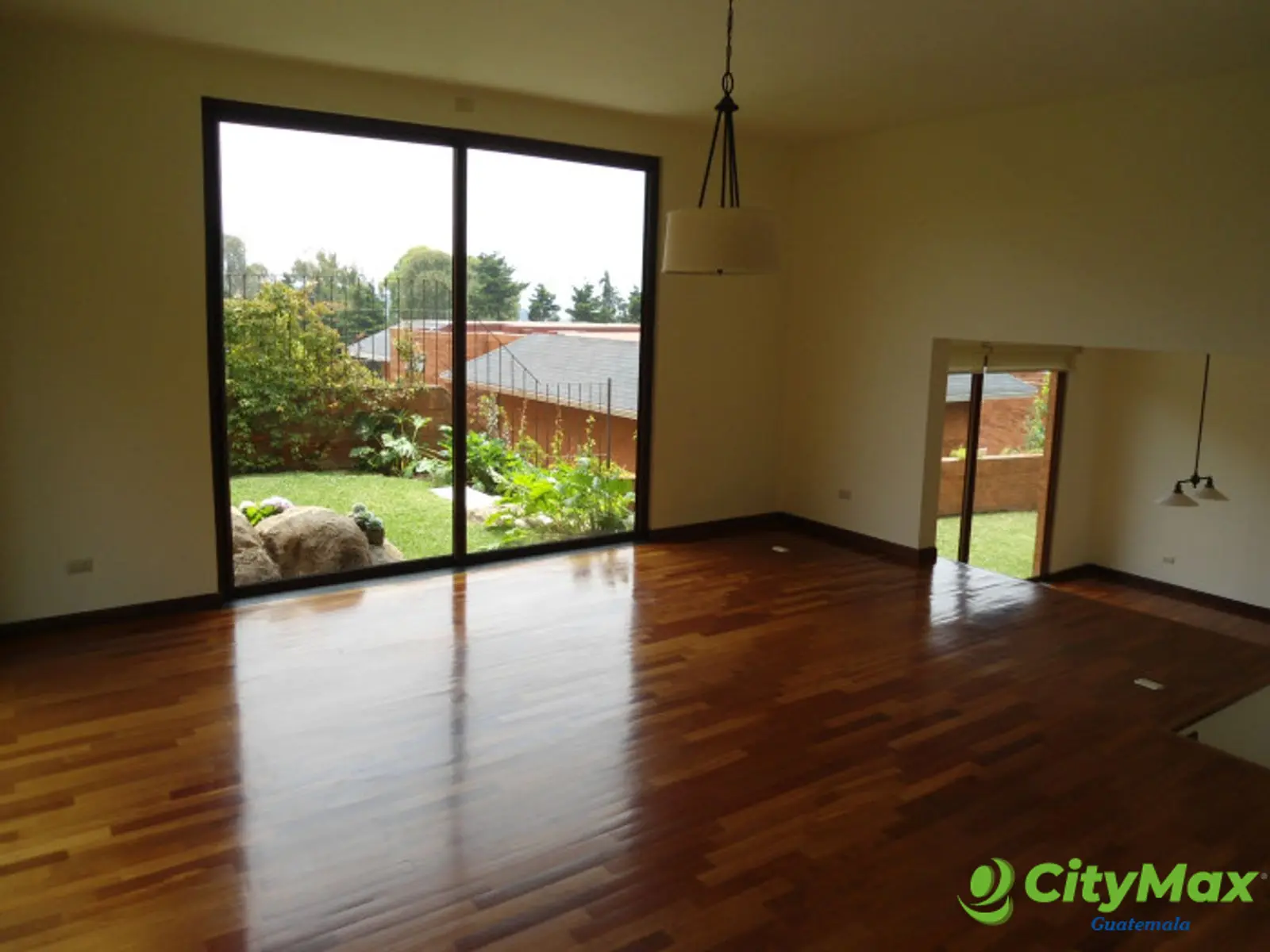 Residencia en condominio en venta Km. 16.5 Guatemala - foto 8
