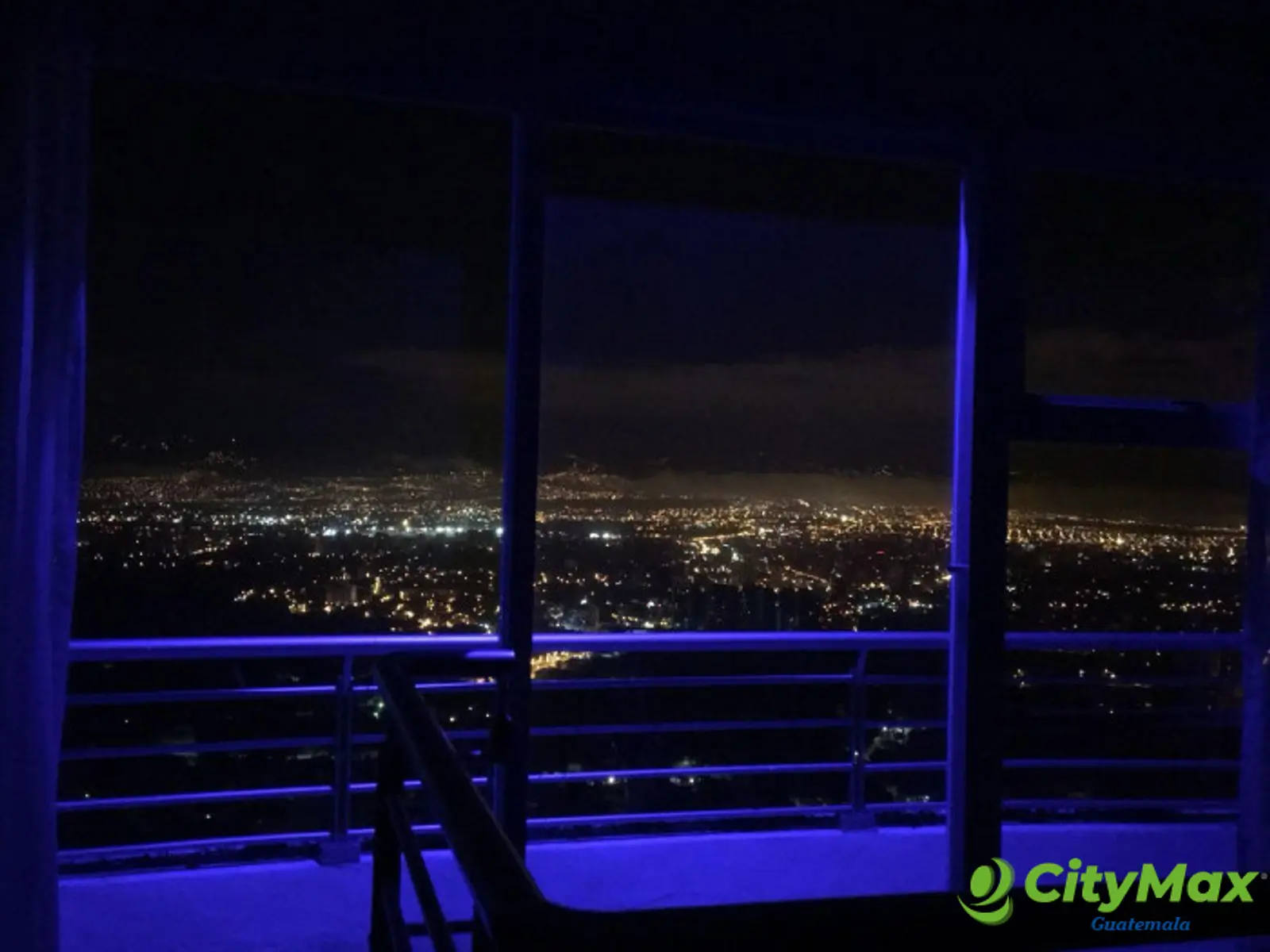VENDO Apartamento tipo Loft amueblado cercano Zona 15 - foto 8