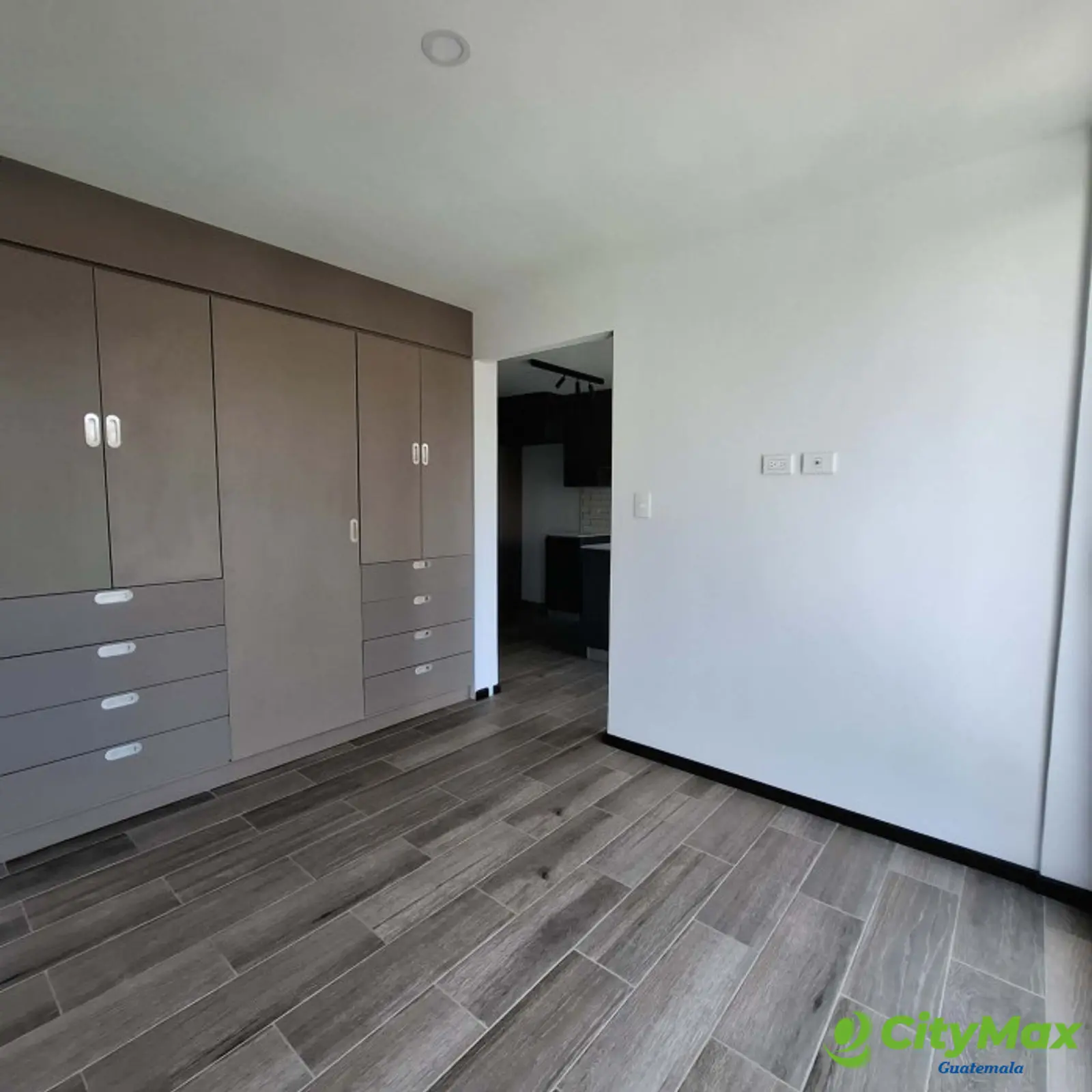 Apartamento en renta Biko zona 10 - foto 10