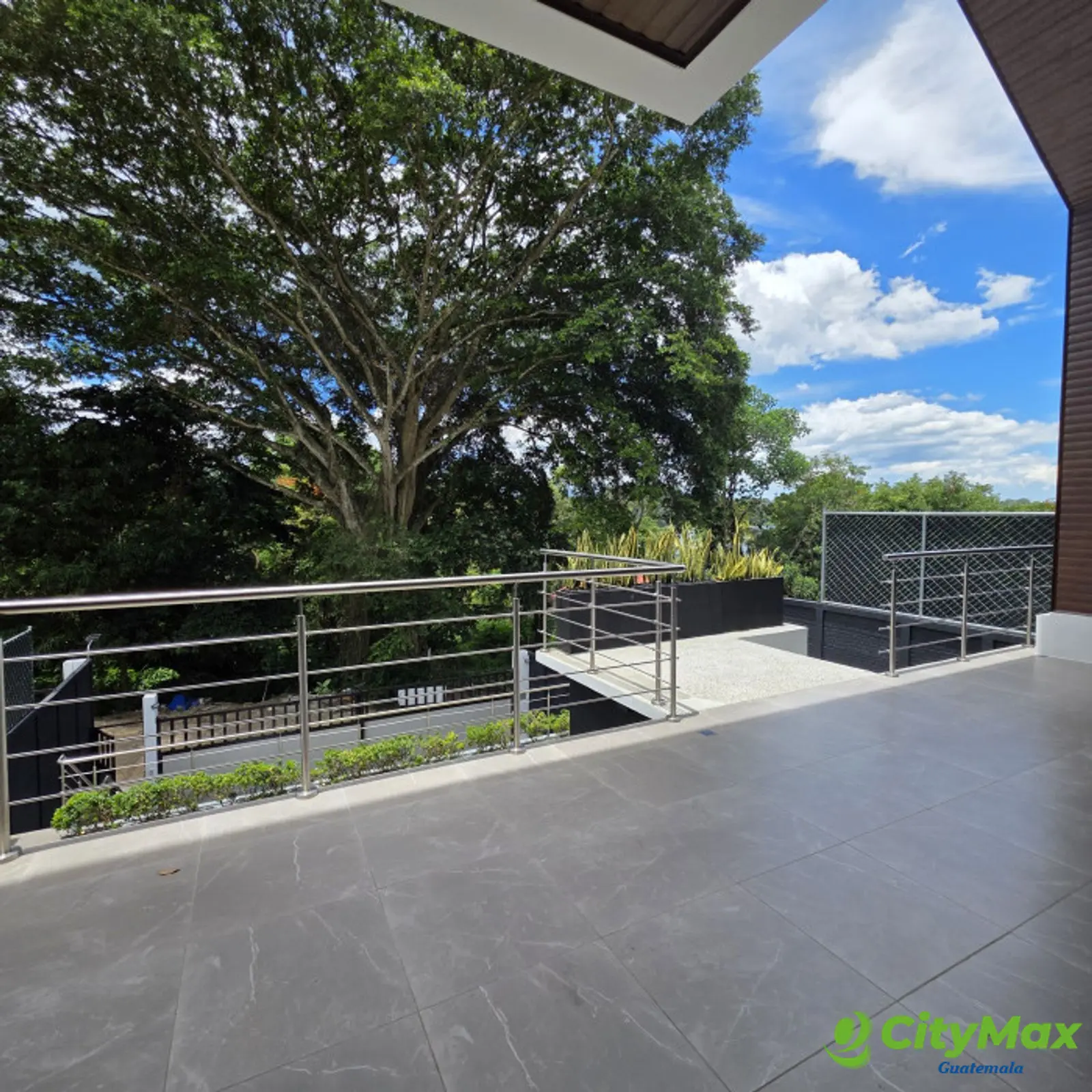 Exclusiva Casa en Venta en Laguna El Pino Guatemala - foto 5