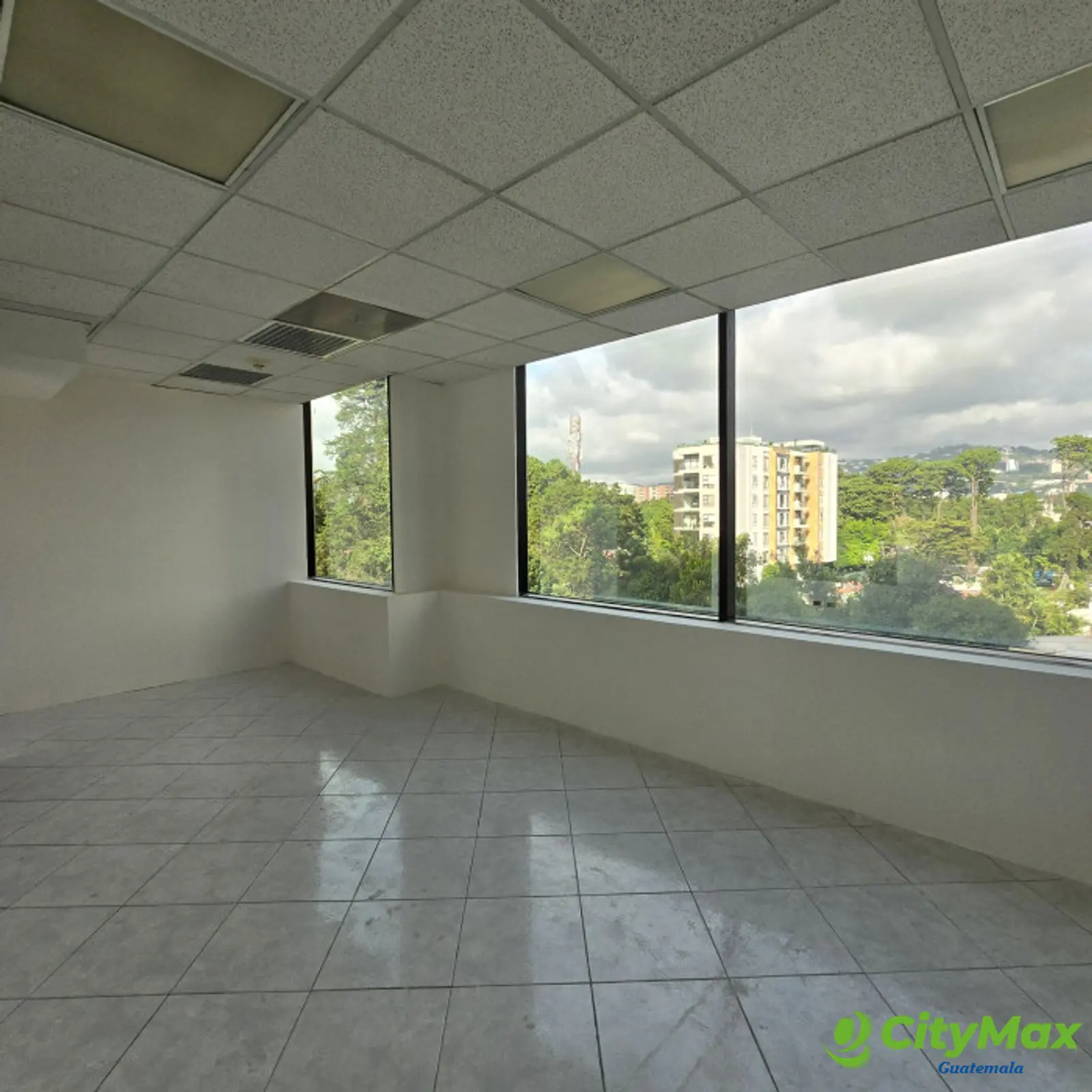 Oficina En Renta Zona 14 Europlaza  - foto 6