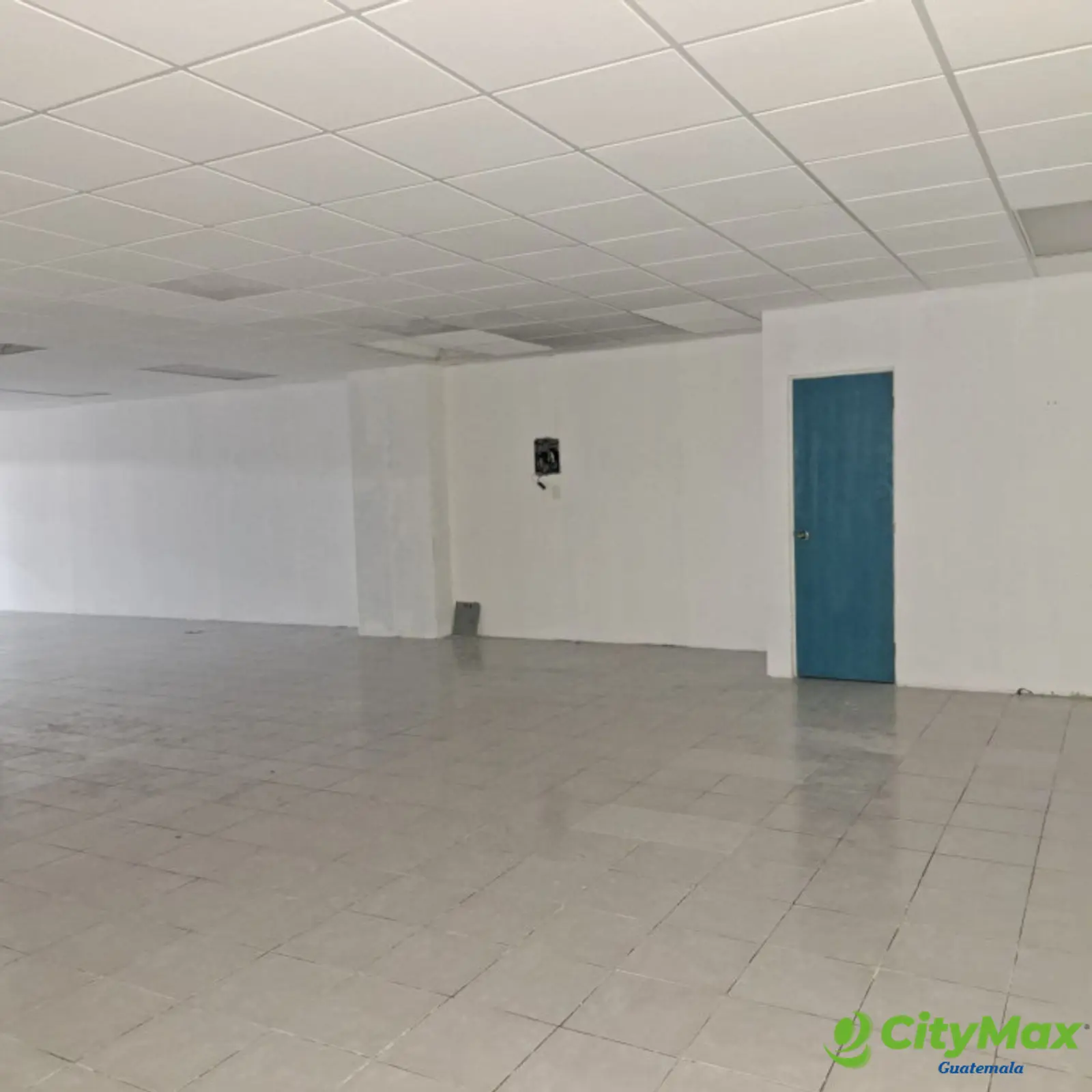En ALQUILER LOCAL Comercial En zona 5 Centro Comercial - foto 5