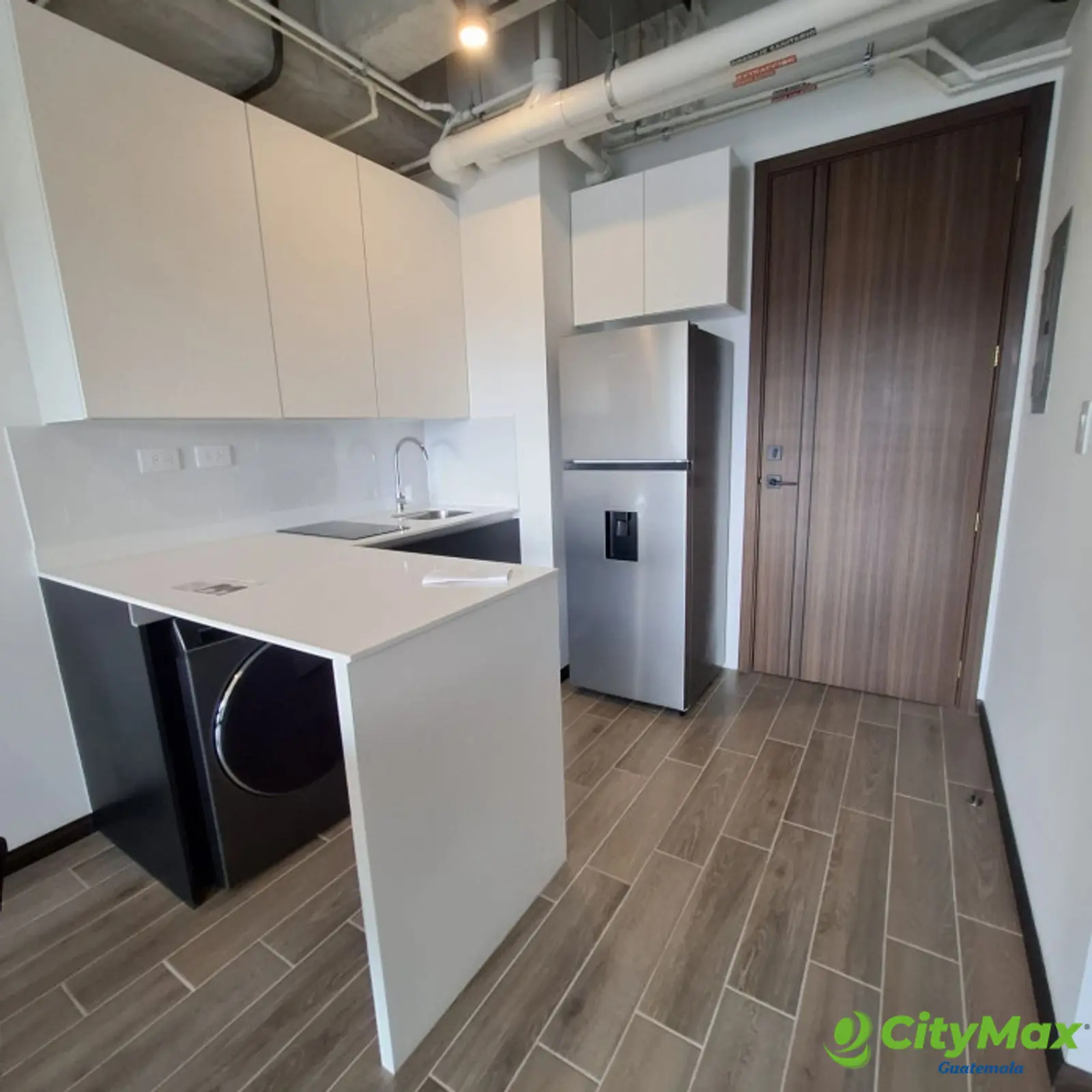 Apartamento en renta en edificio séptimo zona 4 Guate - foto 14