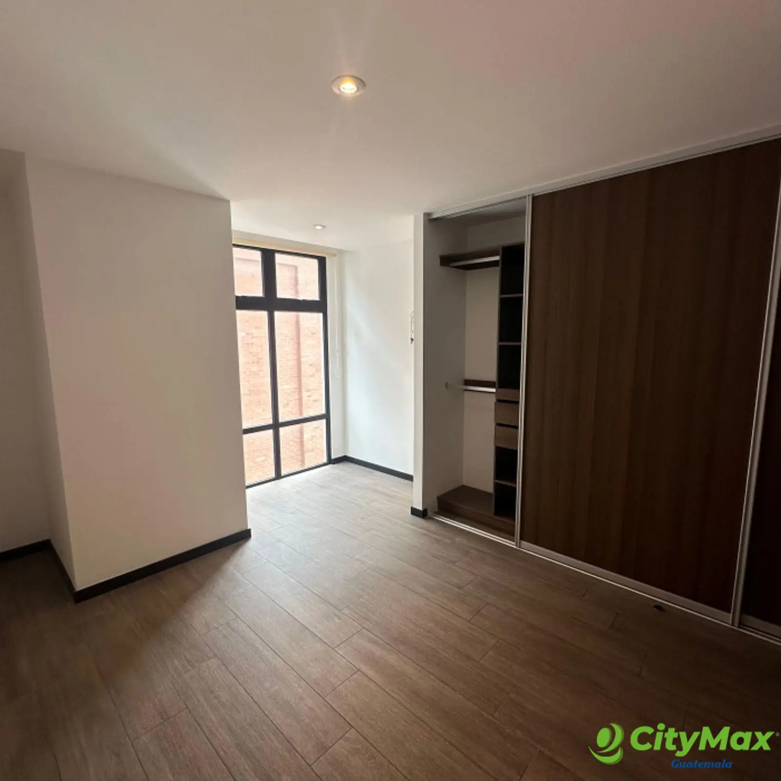 IQ10 Se vende apartamento 2 habitaciones en Zona 10 - foto 22