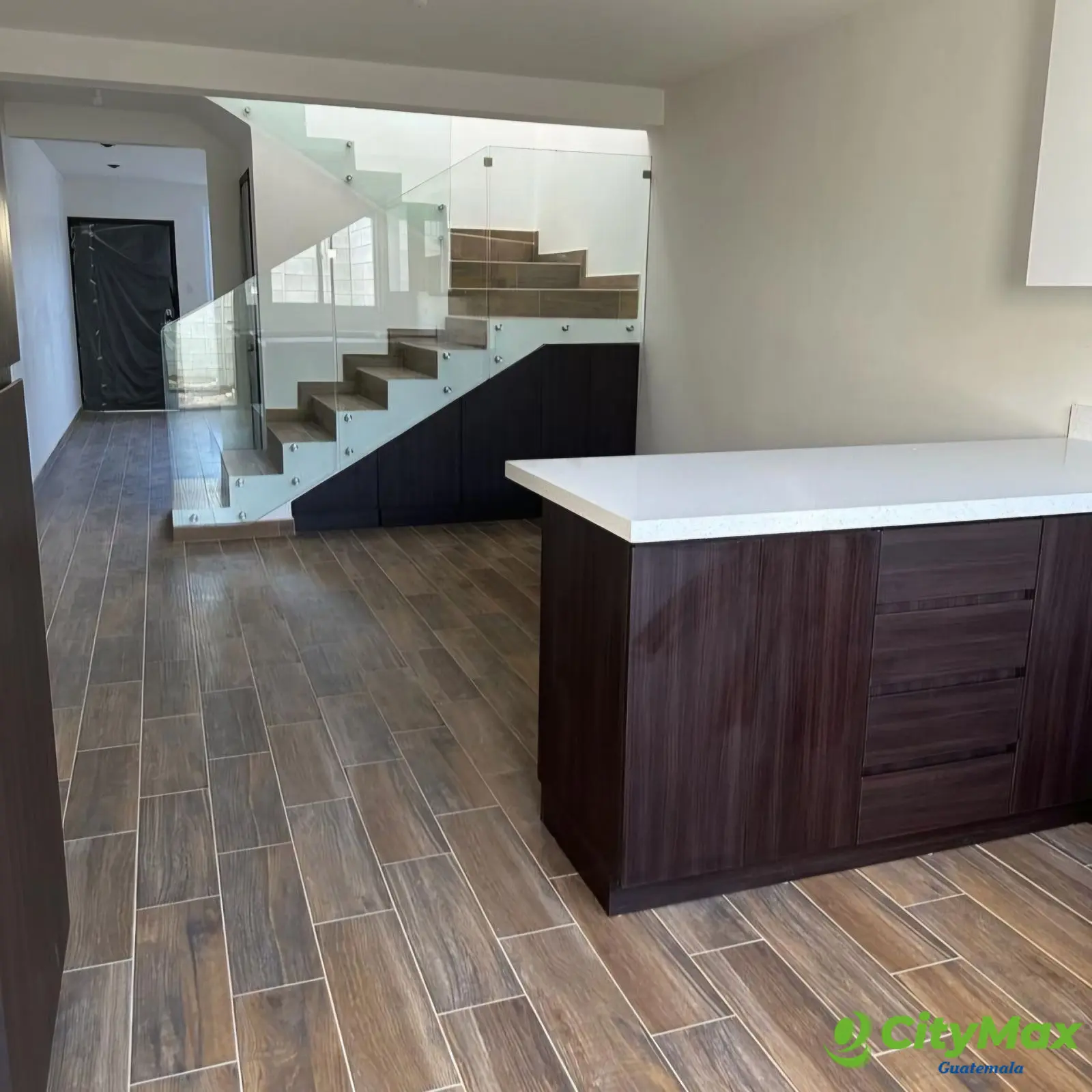 Town House en Renta en Zona 16 Hacienda Real - foto 2