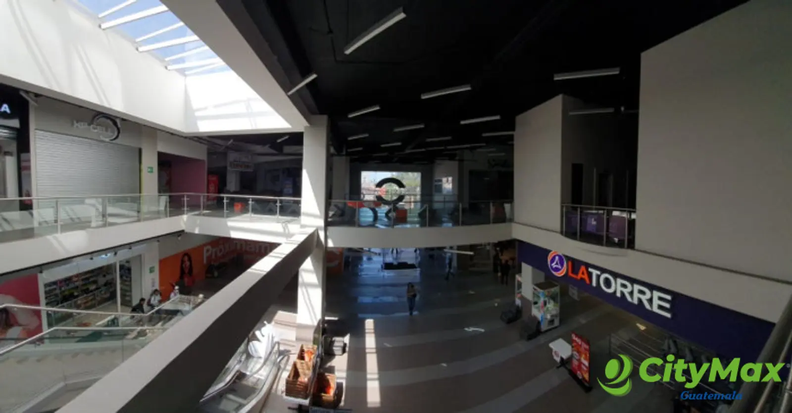 Local Comercial en renta zona 7 Calzada San Juan - foto 9