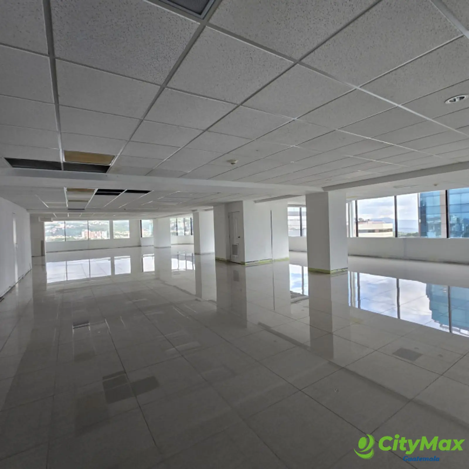 En renta oficina comercial en zona 14 Guatemala - foto 18