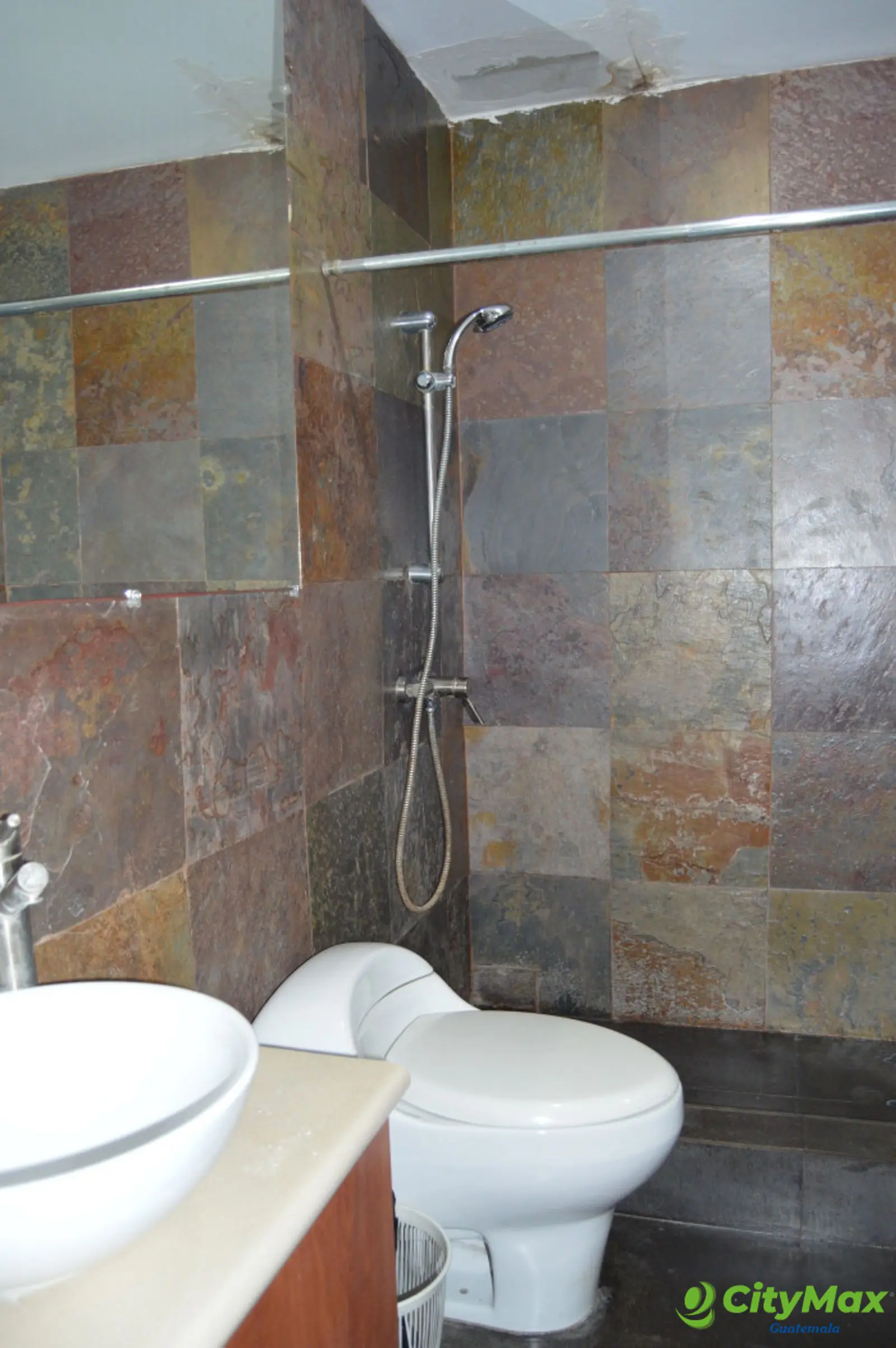 En Renta apartamento Amueblado en zona 13 Americas - foto 9