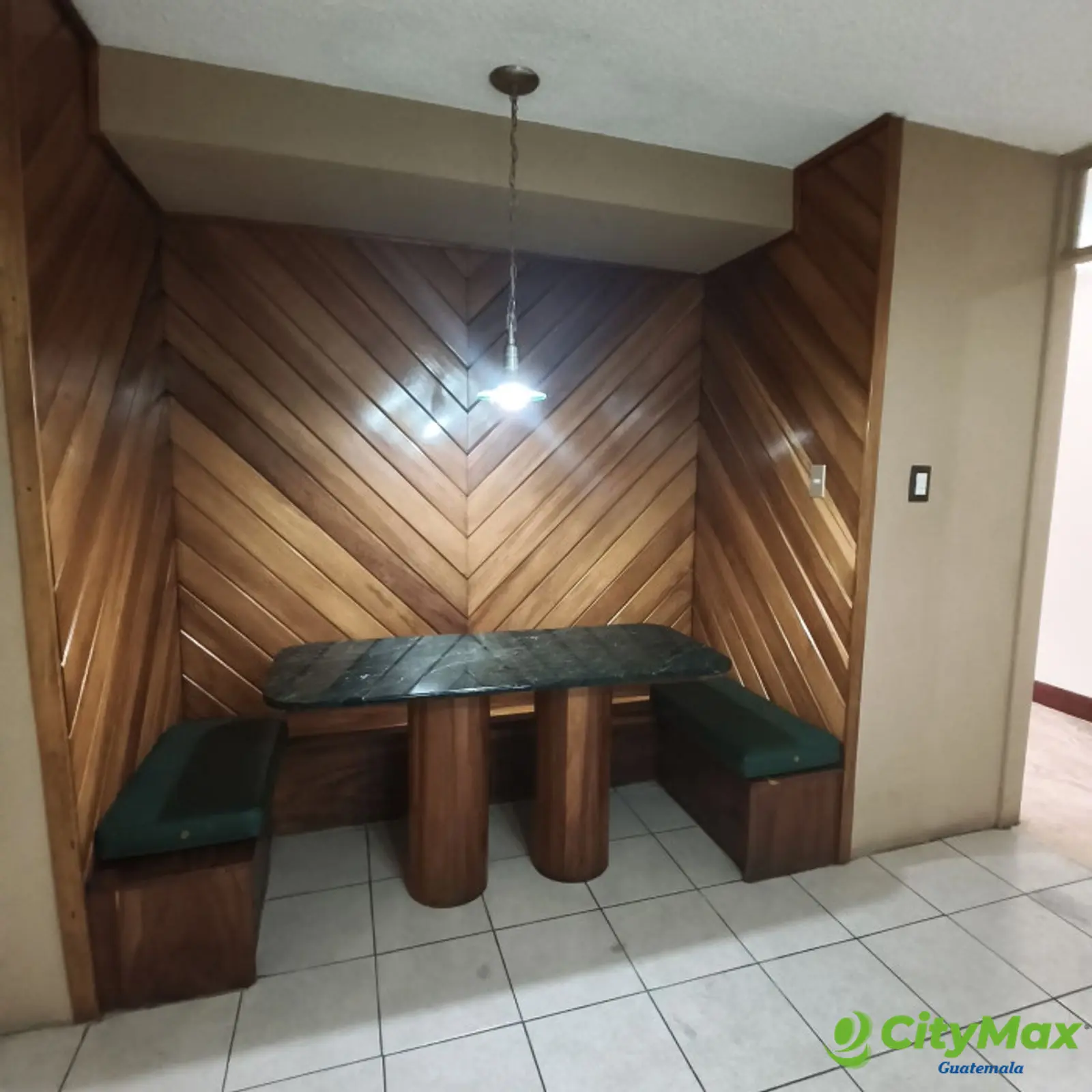 Amplio Apartamento en Renta en zona 10 - foto 5
