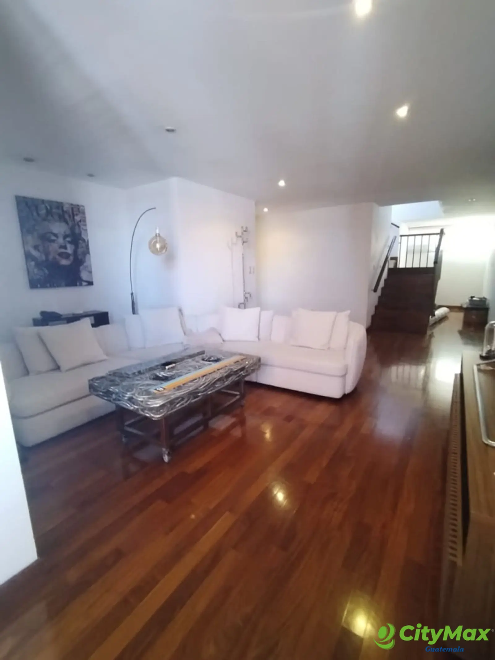 En venta Penthouse zona 10 Guatemala - foto 7