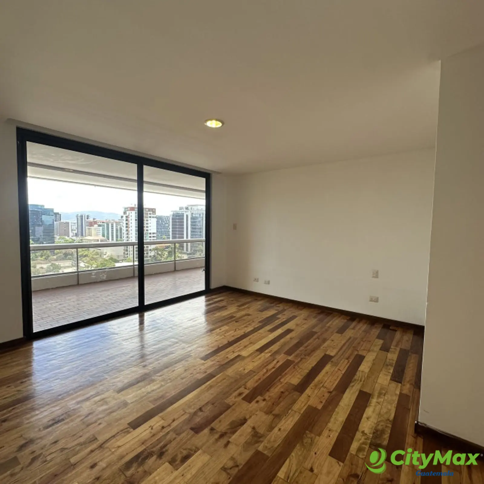 Apartamento en venta Tiffany Zona 10 - foto 10