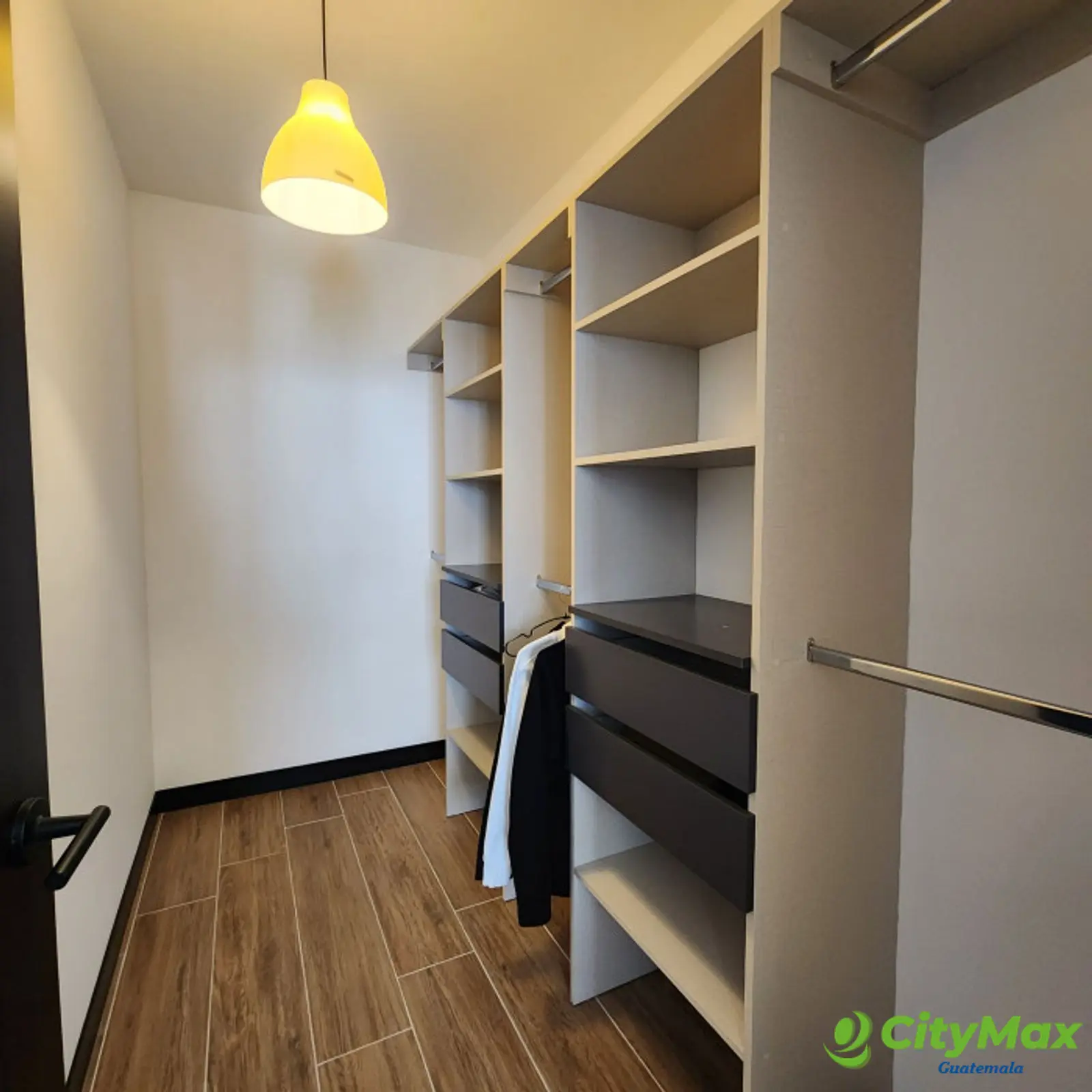Venta apartamento en Lirios de Cayalá de 2 habitaciones - foto 17