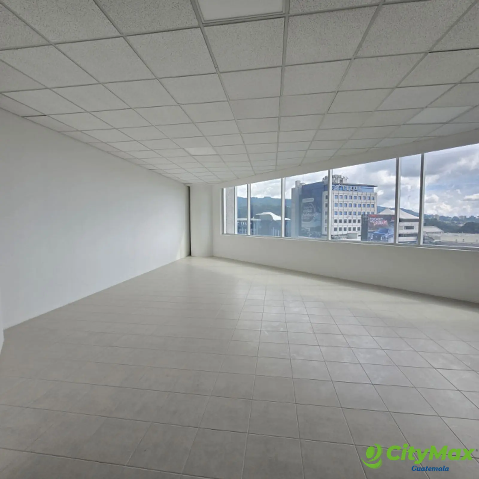 Amplia Oficina en Alquiler Zona Pradera con 151.08 Mts - foto 9