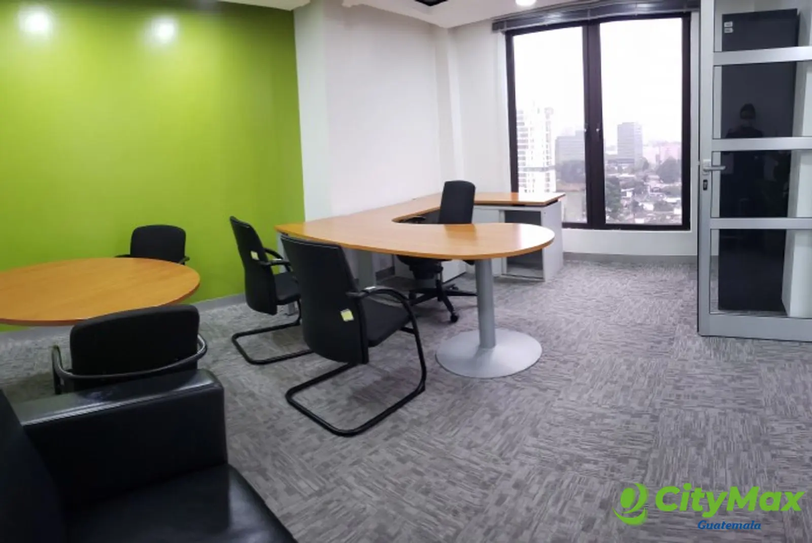 Oficina en venta zona 10 NIVEL COMPLETO inversión  - foto 10