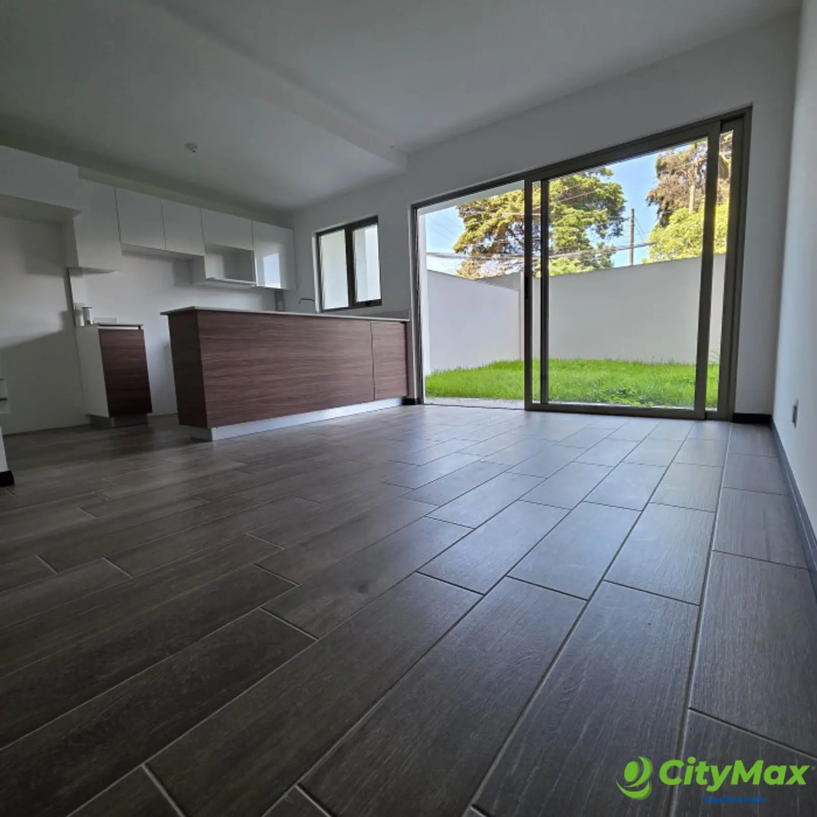 Apartamento con jardin en Venta Zona 14 La Villa - foto 7