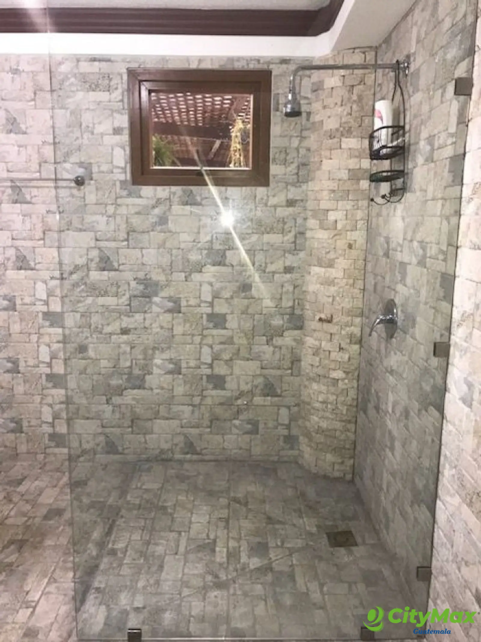 Casa en venta y renta en La Isla zona 15 - foto 15