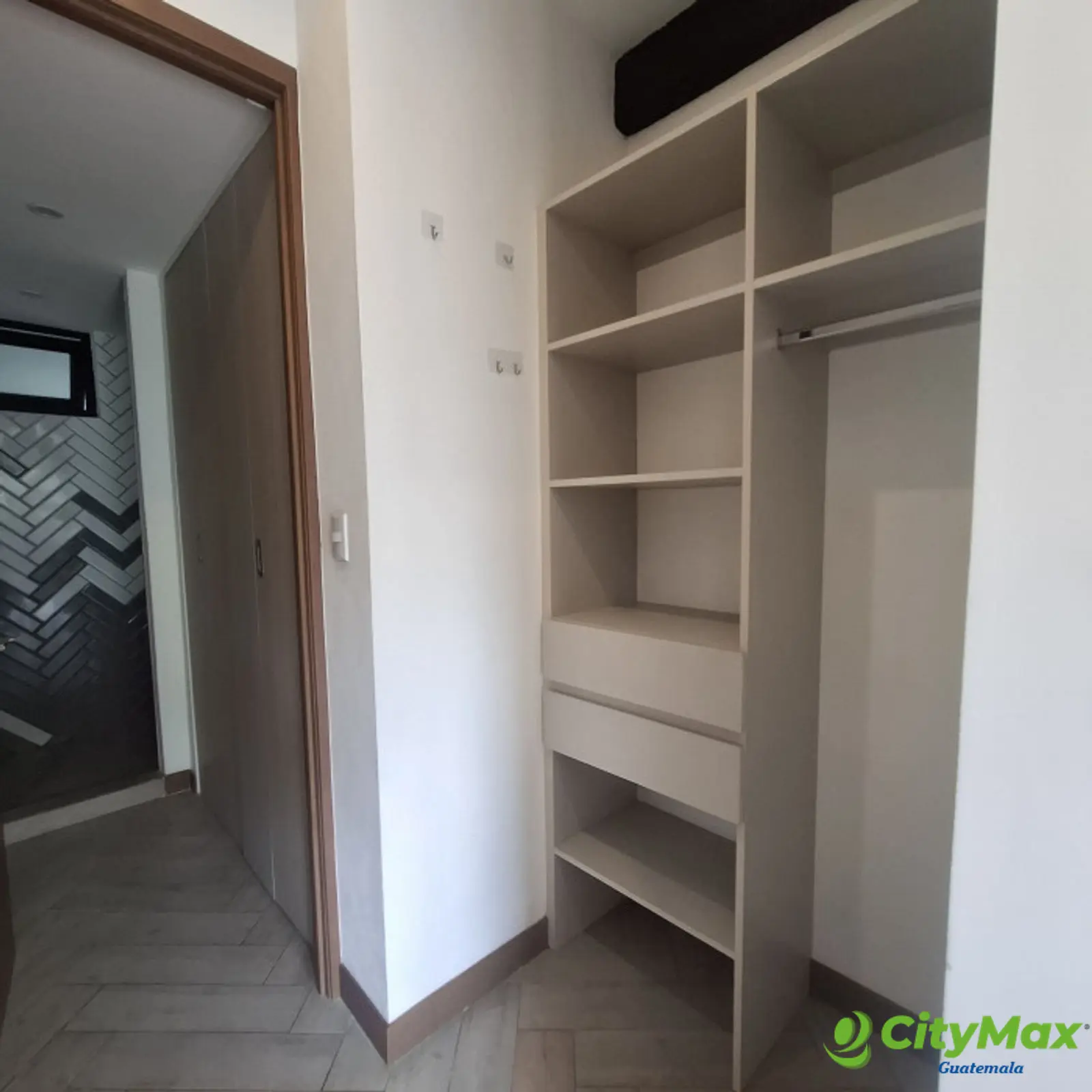 Apartamento en venta Kanajuyu zona 16 - foto 9