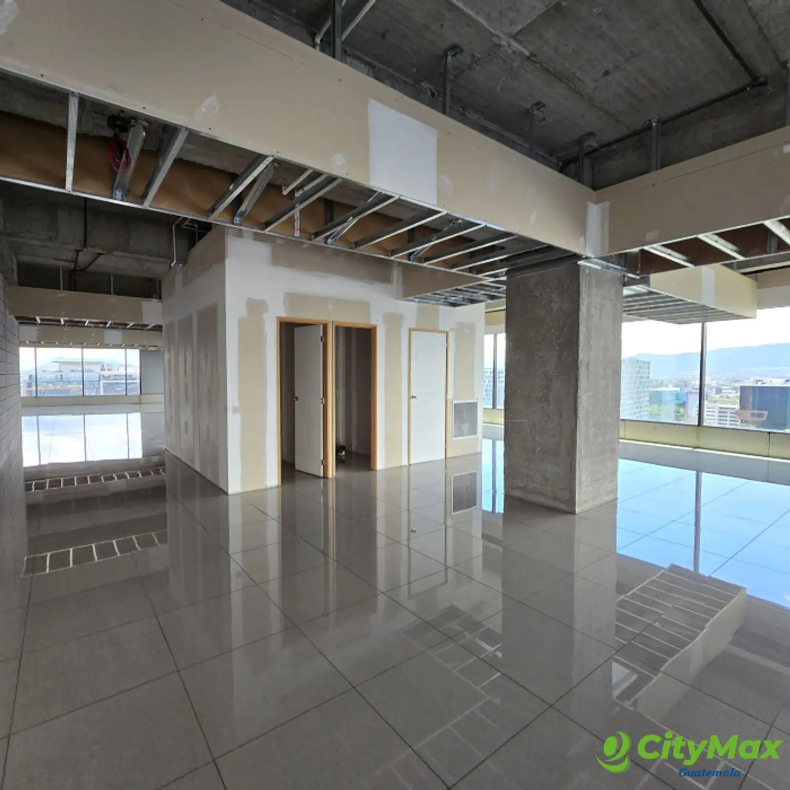 En venta oficinas en la Zona 10 Interamericas - foto 6