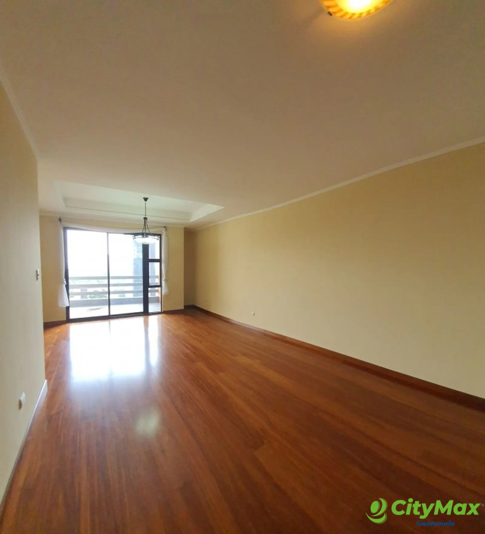 Apartamento en Alquiler en la zona 10 Guatemala - foto 7