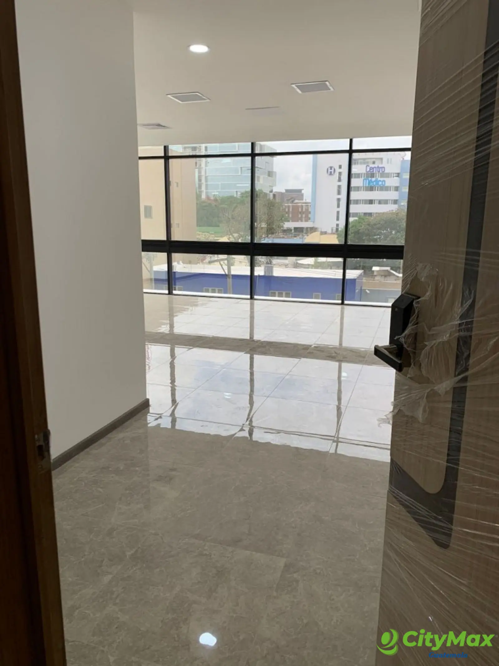 Alquiler de Clínica médica zonas 10 Guatemala - foto 5
