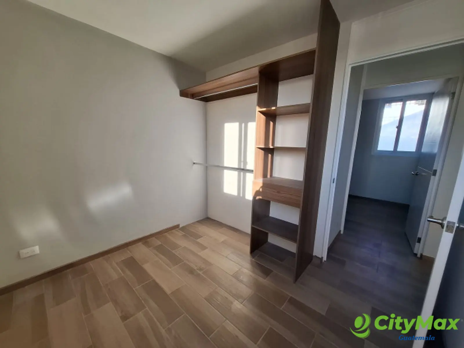 En Venta Apartamento en Villas Los Alamos Guatemala - foto 13