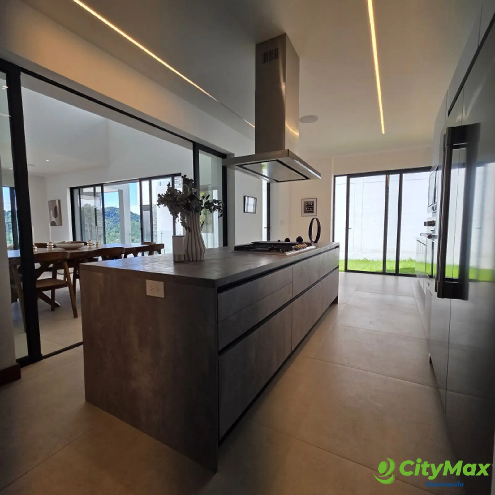 En venta lujosa casa Zona 16 el Pulte Ecuestre - foto 6