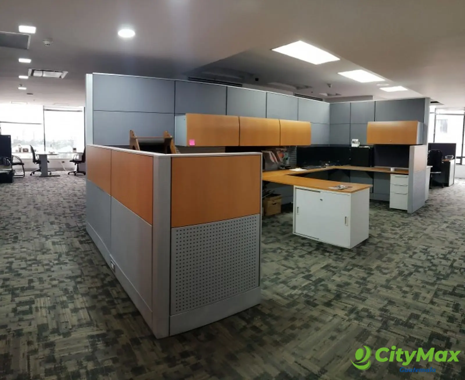 Oficina en venta zona 10 NIVEL COMPLETO inversión  - foto 19