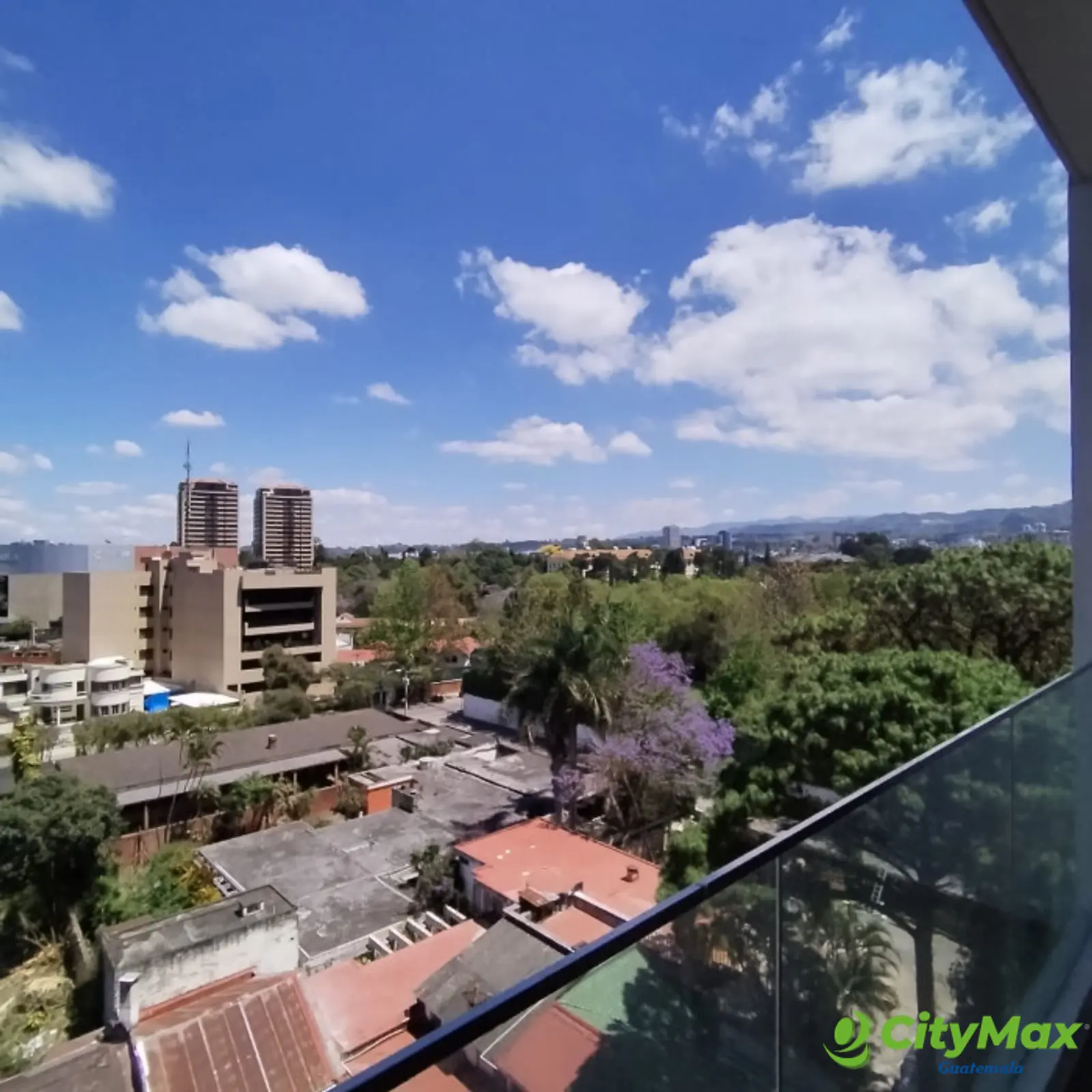 Apartamento Amueblado en Venta o Renta en la Zona 10 - foto 19