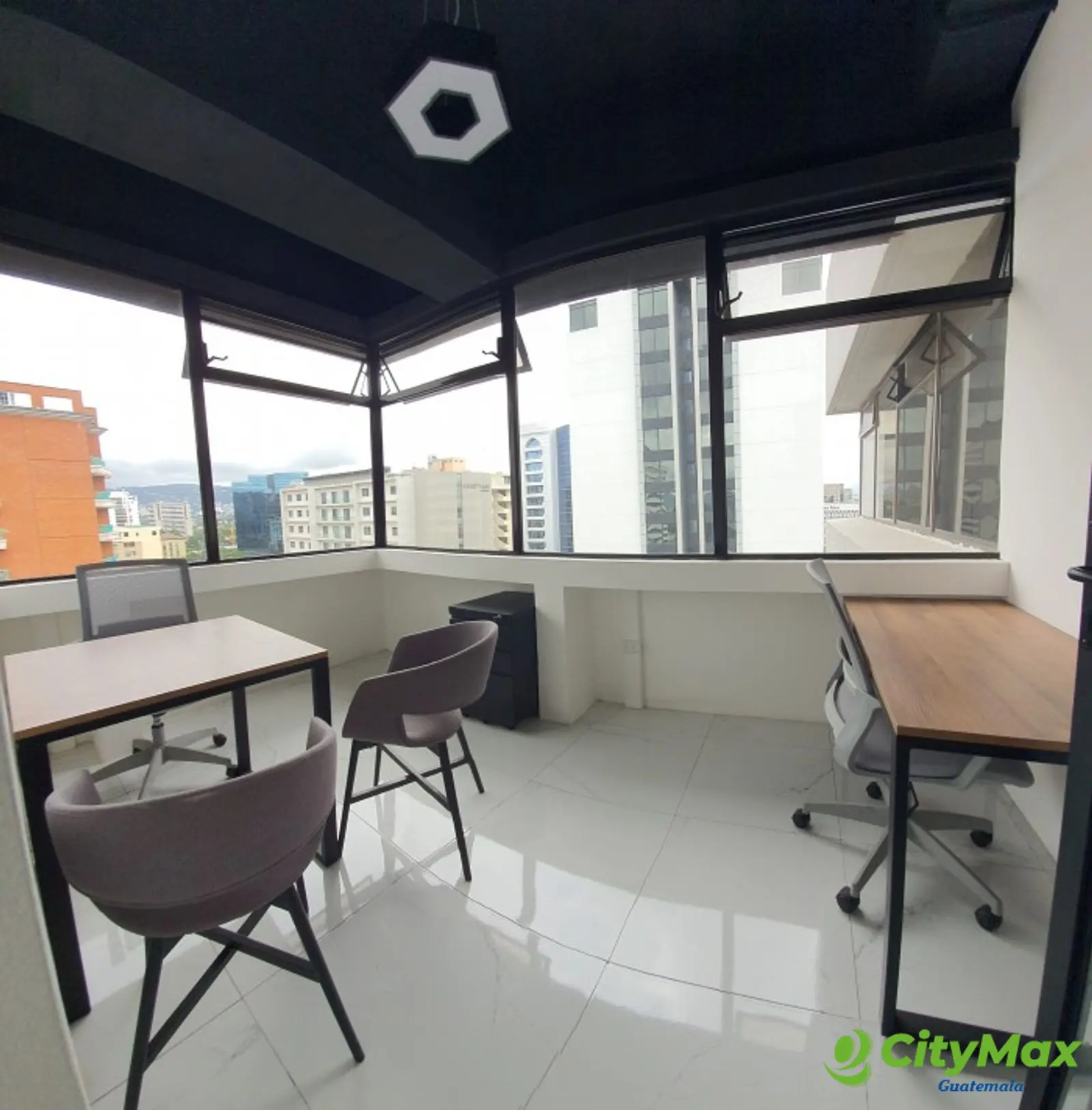 Oficinas en Avenida Reforma Zona 10 - foto 2