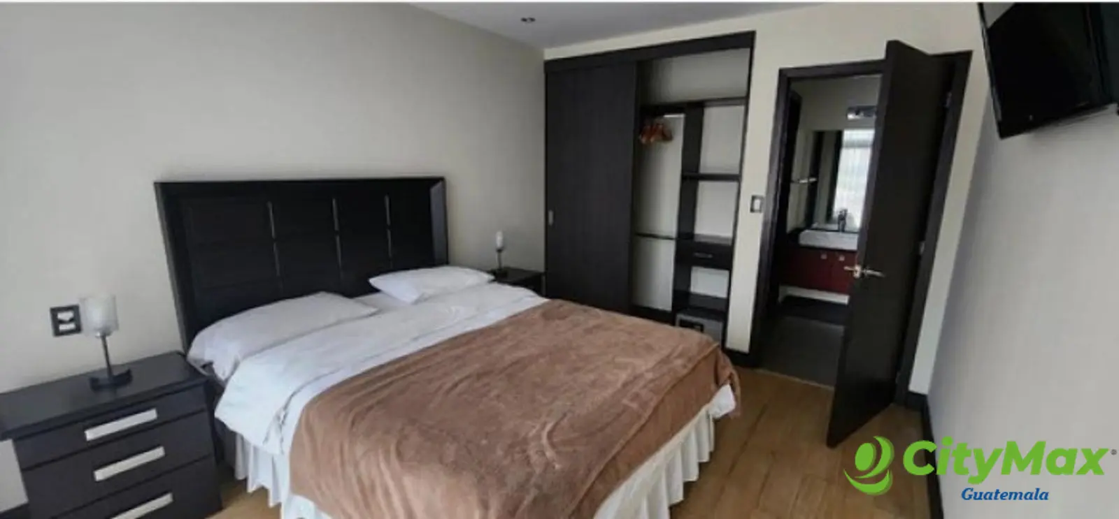En Alquiler Apartamento Amueblado en Zona 15  - foto 4