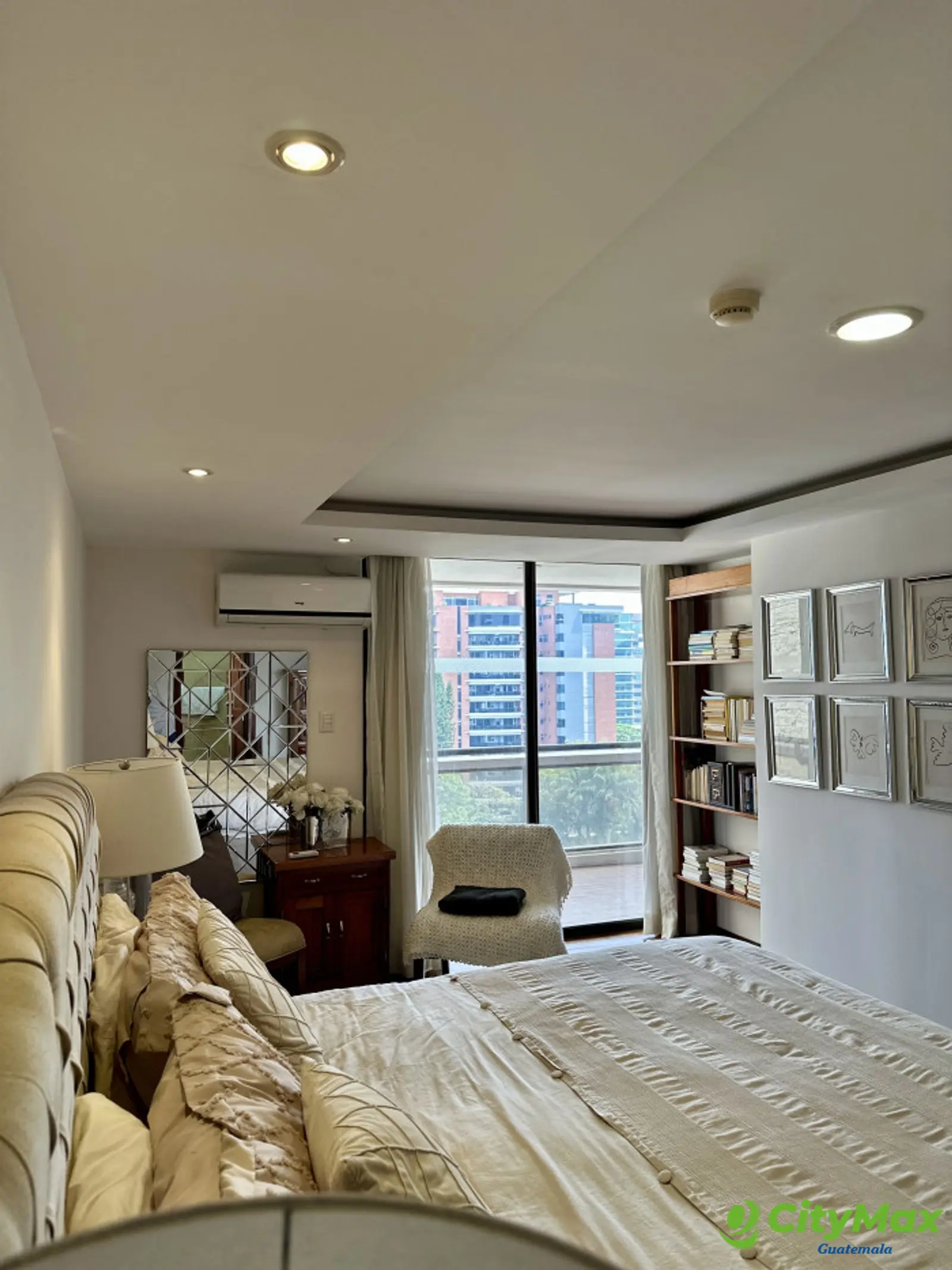 en Venta apartamento Amueblado y Equipado en la zona 10 - foto 11