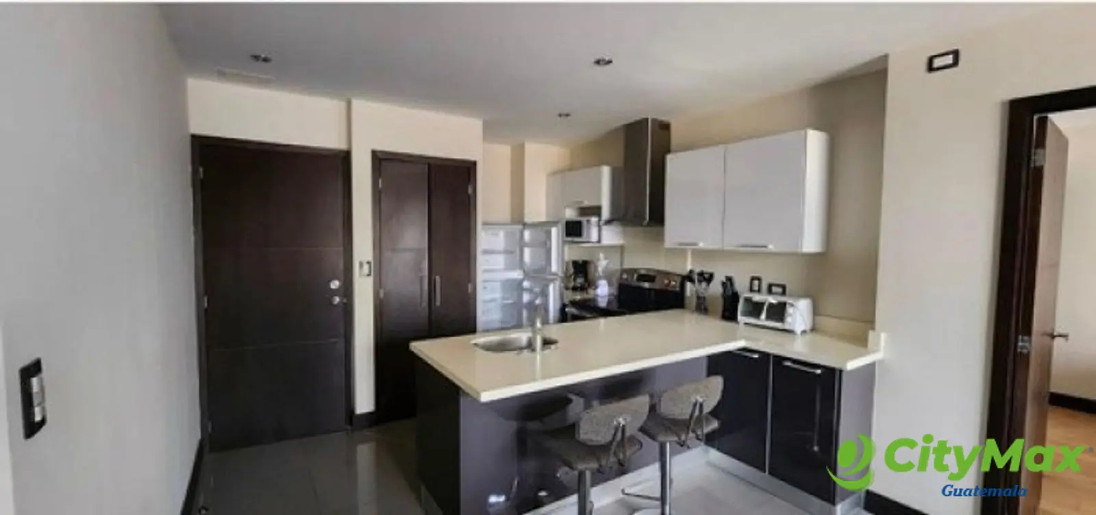 En Alquiler Apartamento Amueblado en Zona 15  - foto 2