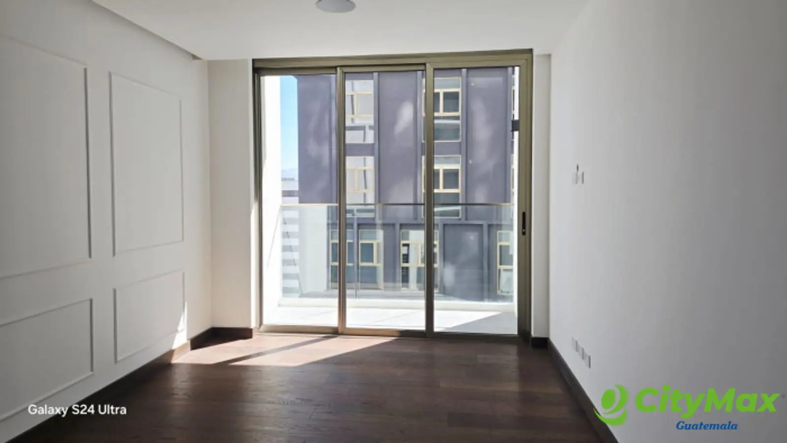 Apartamento en Renta en Zona 10 Ciudad de Guatemala. - foto 2