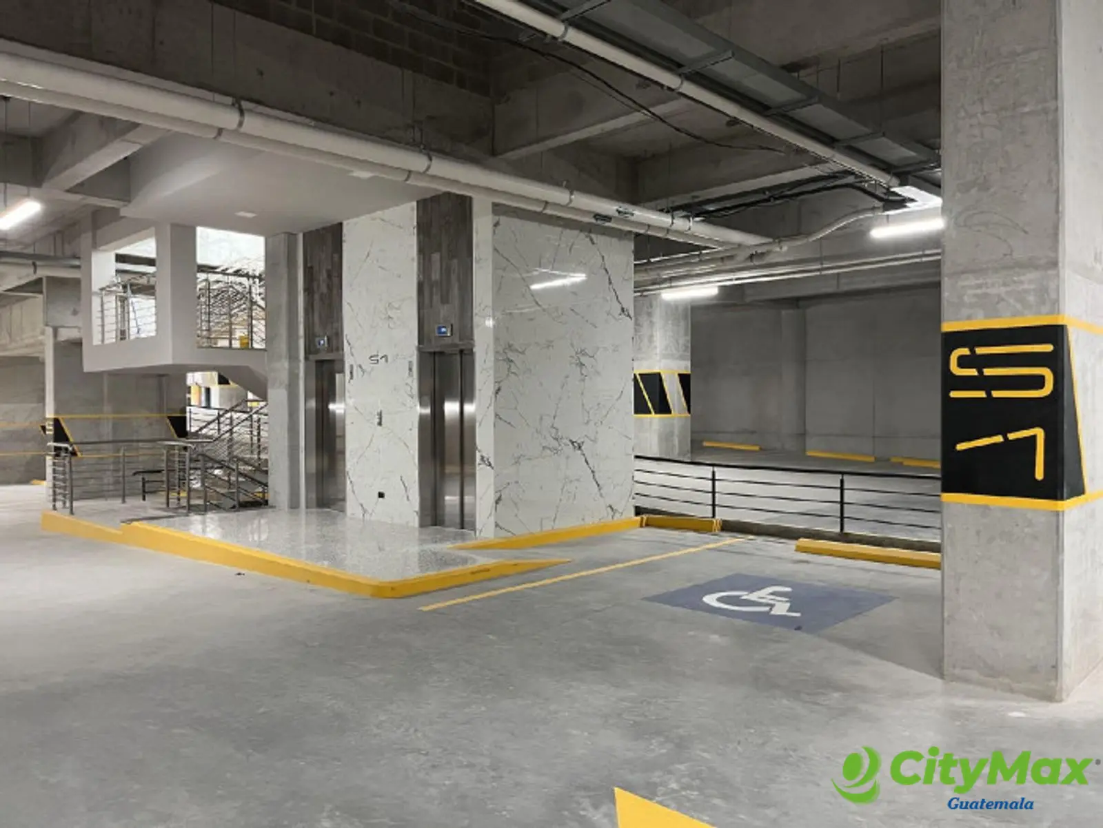 EDIFICIO EN RENTA CON 8,000M2 BOULEVAR PROCERES ZONA 10 - foto 12
