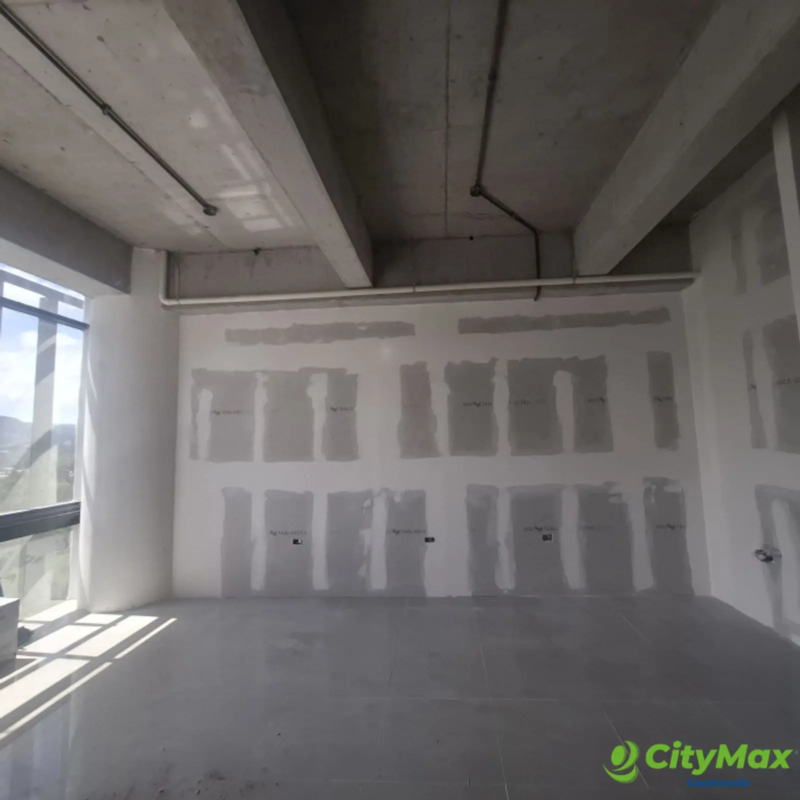 Oficina en renta en Edificio Burgó zona 14 - foto 10