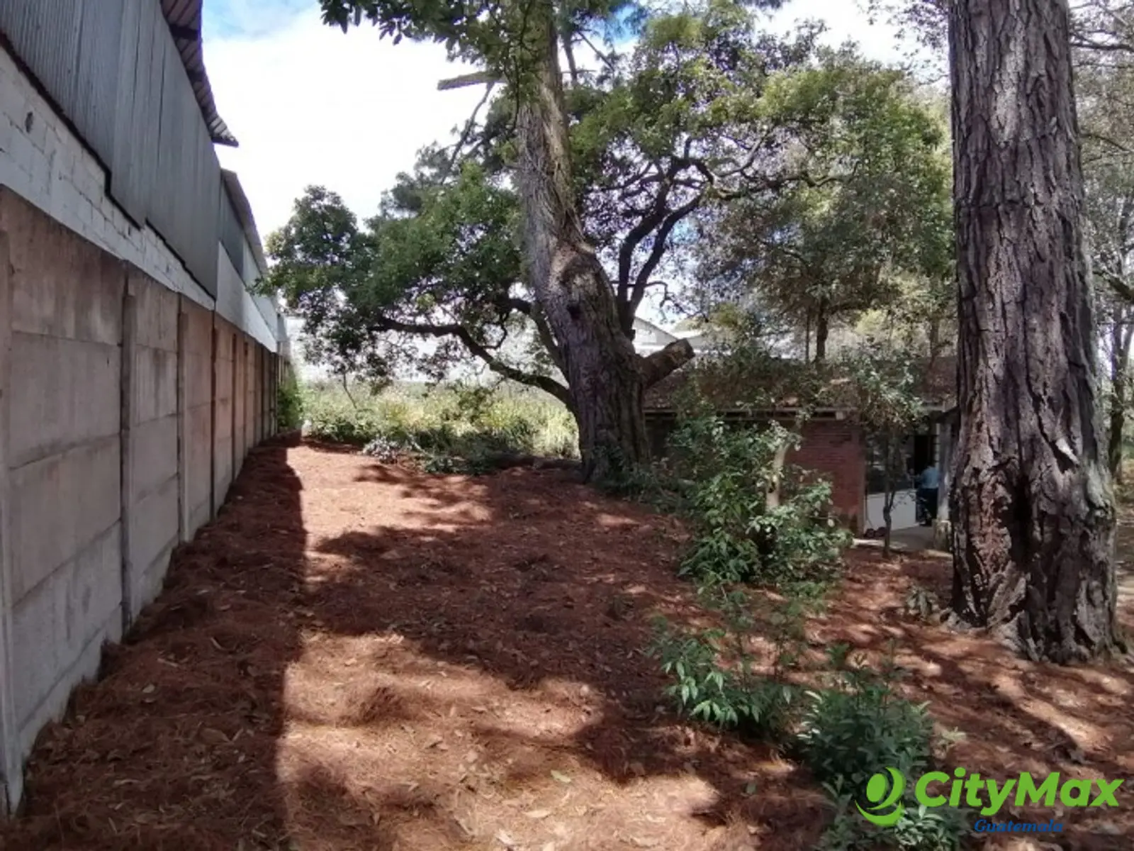 Finca en venta en San Lucas Sacatepéquez - foto 2