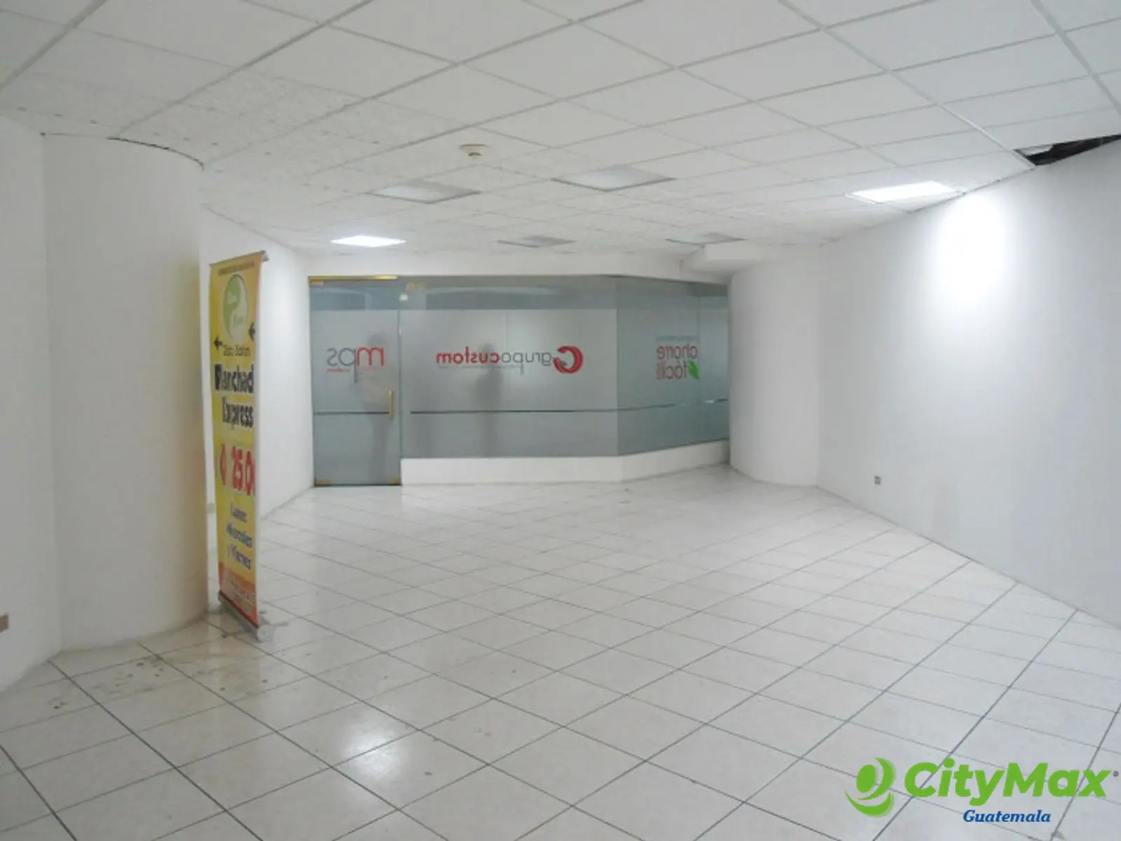 Local en alquiler en zona 10 primero Nivel en renta - foto 5