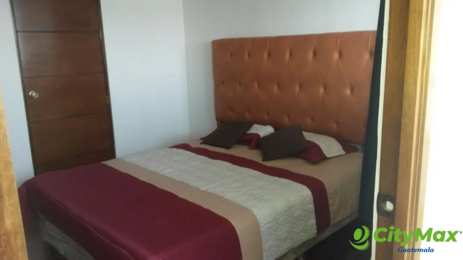 Apartamento amueblado en renta en la zona 13 - foto 3