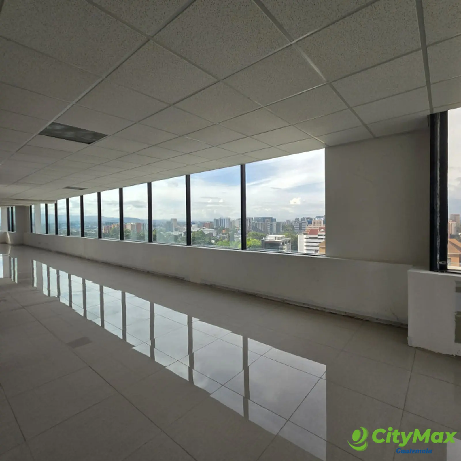 En renta oficina comercial en zona 14 Guatemala - foto 9
