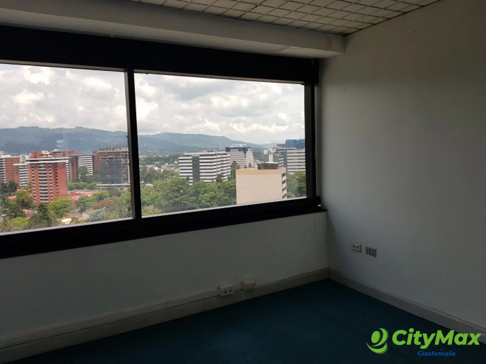 En Alquiler Oficina en Zona 10 Guatemala - foto 12