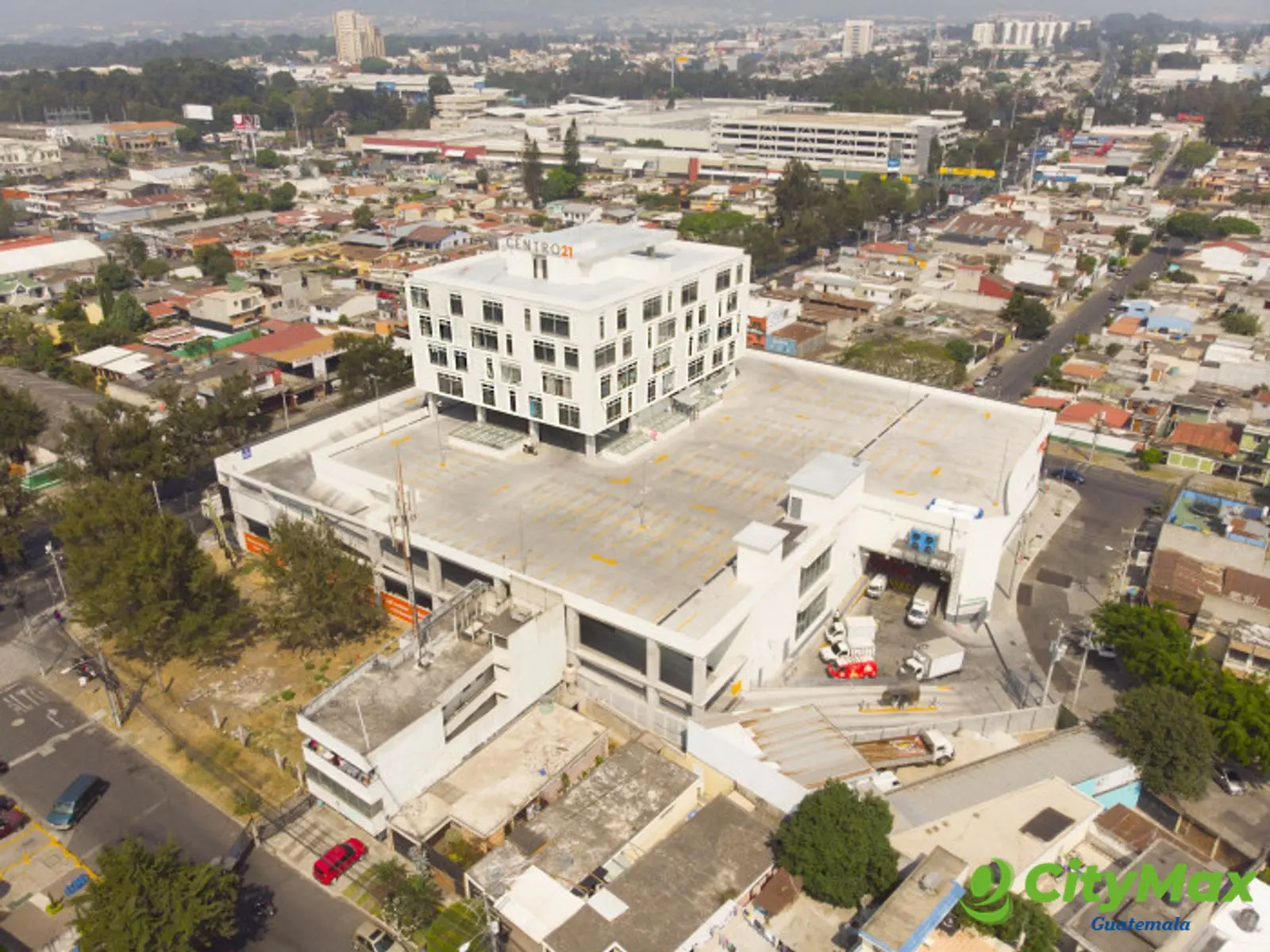 Local comercial en renta en zona 7 Calzada San Juan - foto 4
